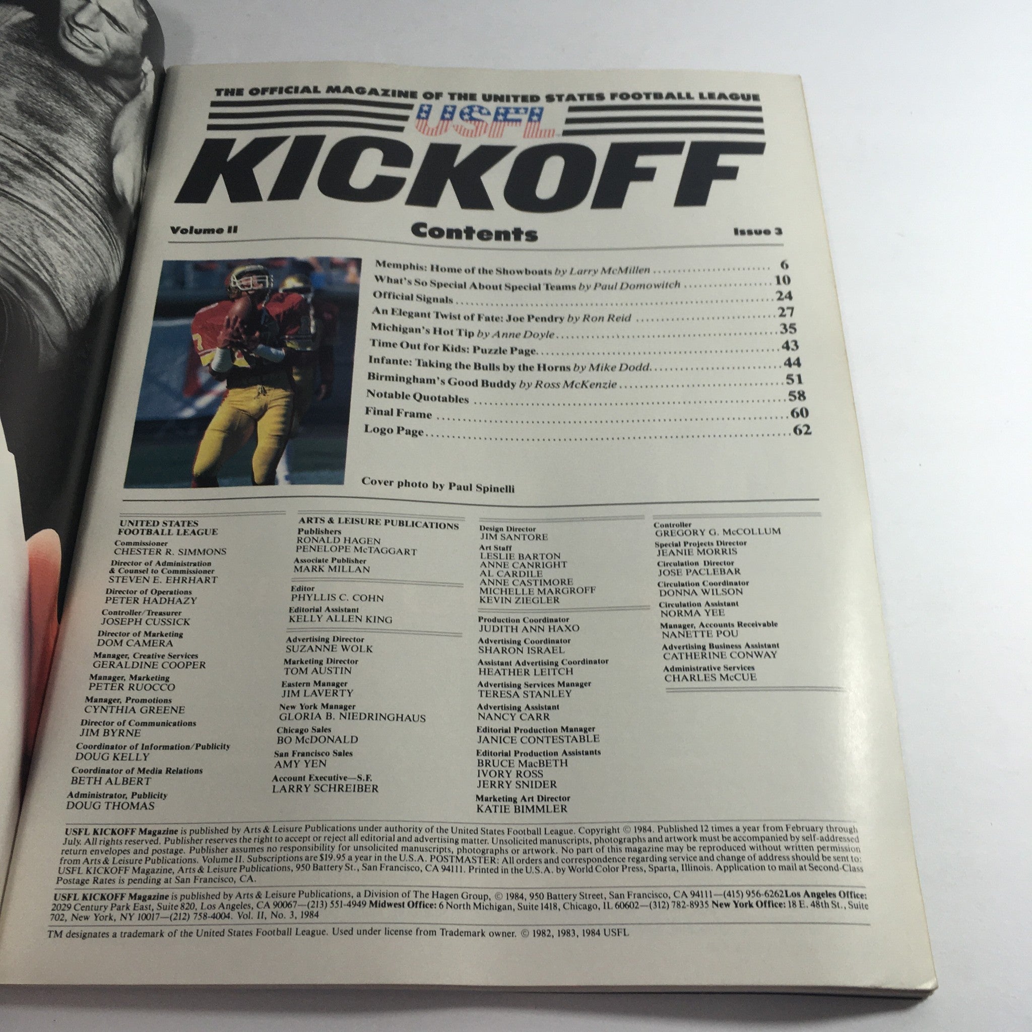 VTG USFL Kickoff Official Magazine 1984 Vol. 2 #3 - Joe Pendry / Newsstand