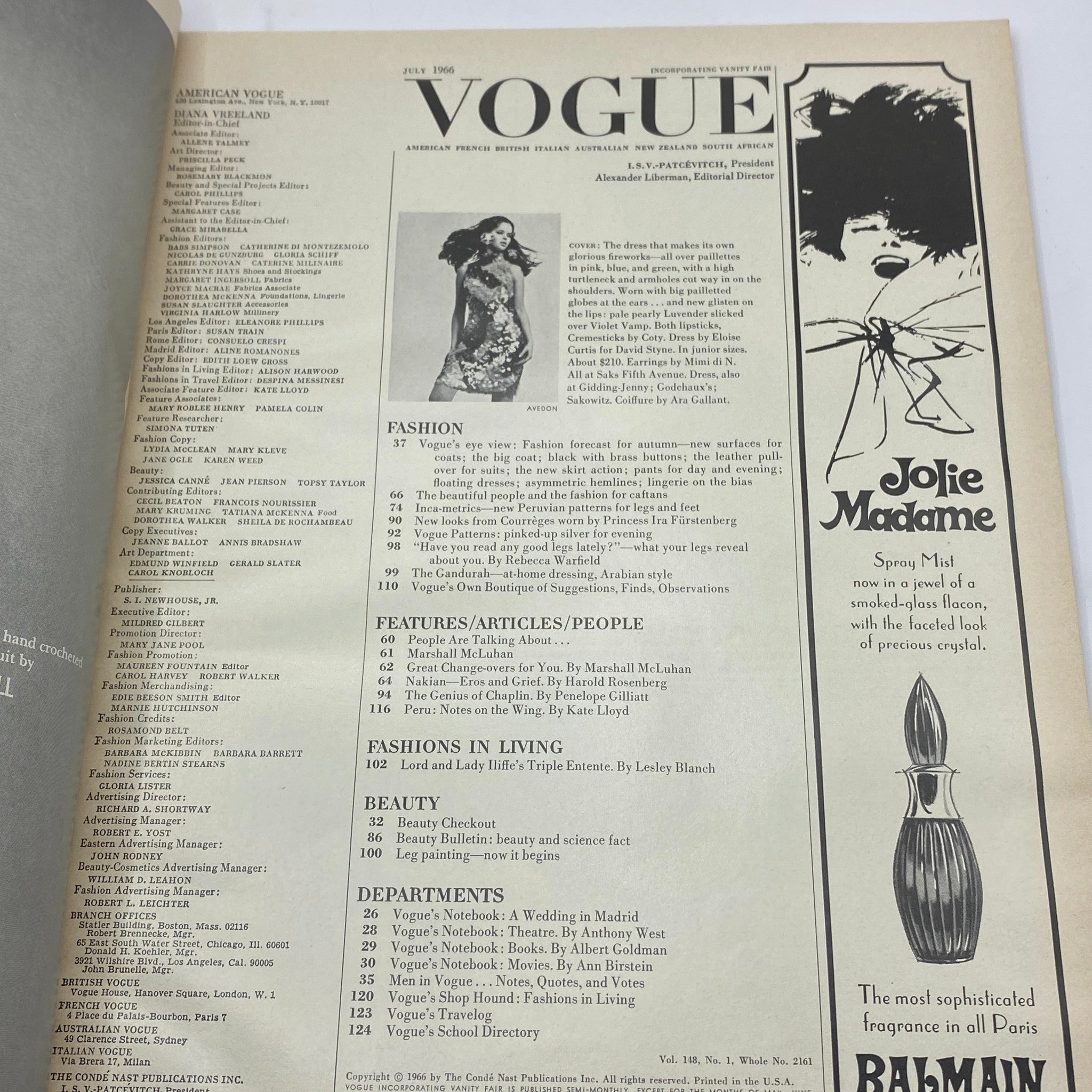 VTG Vogue Magazine July 1966 Barbara Bach by Richard Avedon No Label