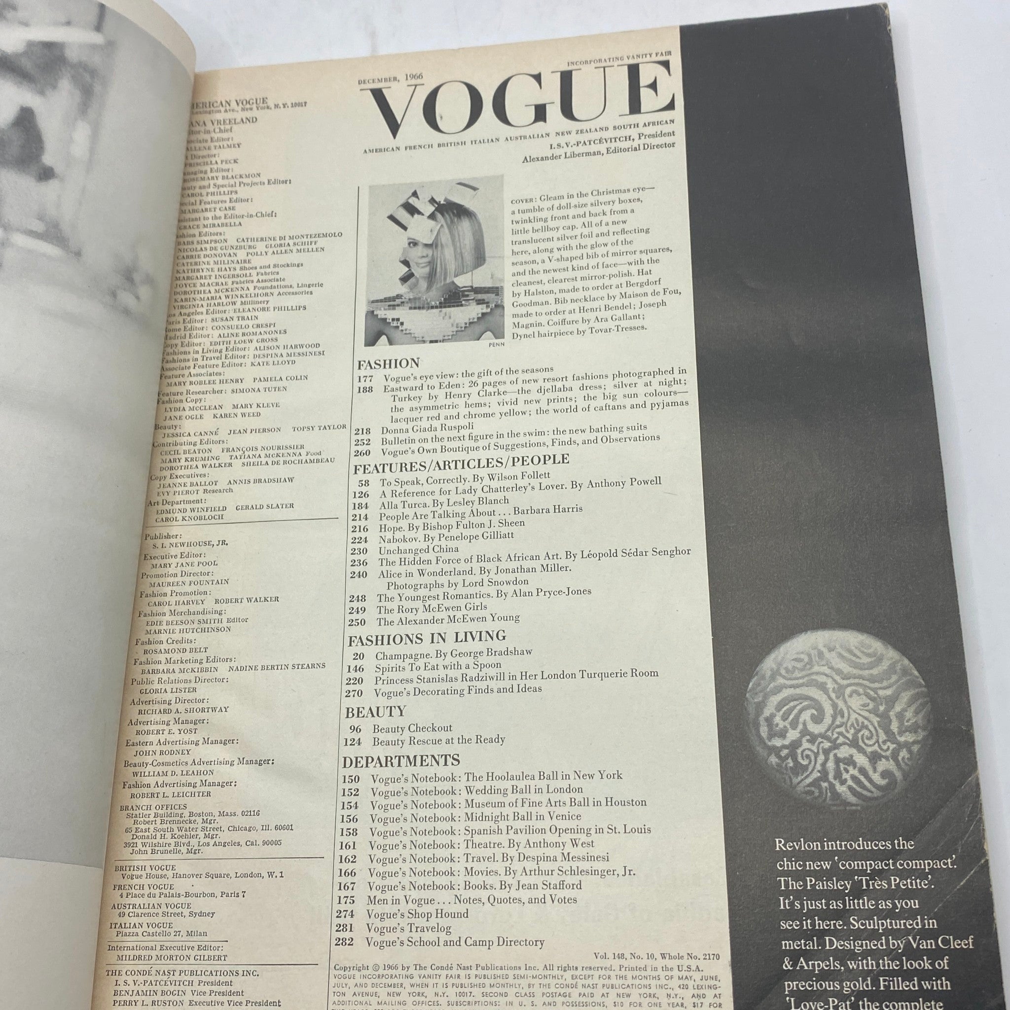 VTG Vogue Magazine December 1966 Evelyn Kuhn by Irving Penn No Label