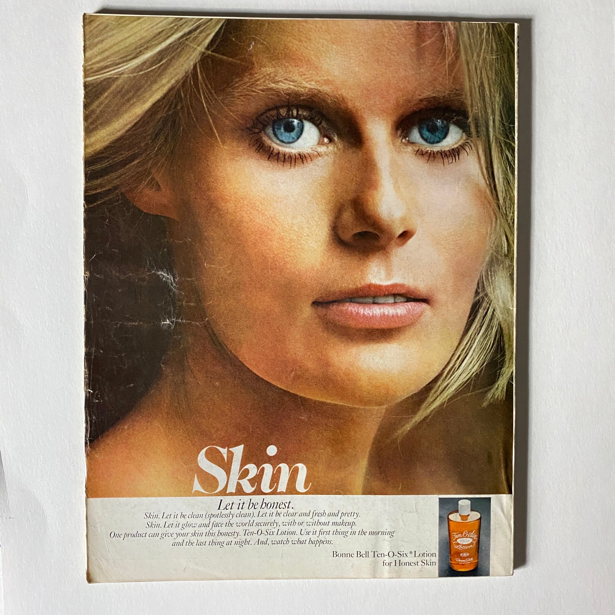 VTG Vogue Magazine June 1972 Karen Graham by Richard Avedon No Label