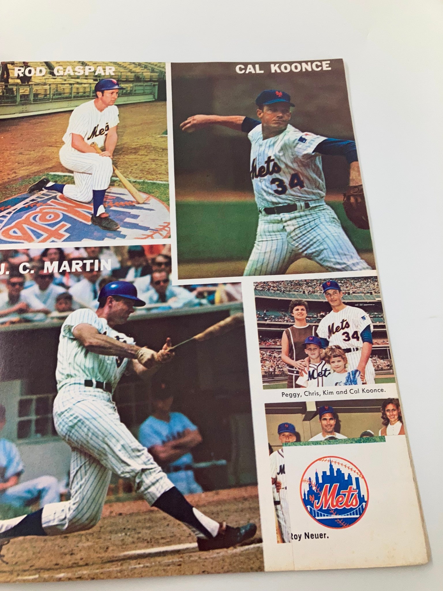 1970 MLB New York Mets Official Yearbook Shea Stadium