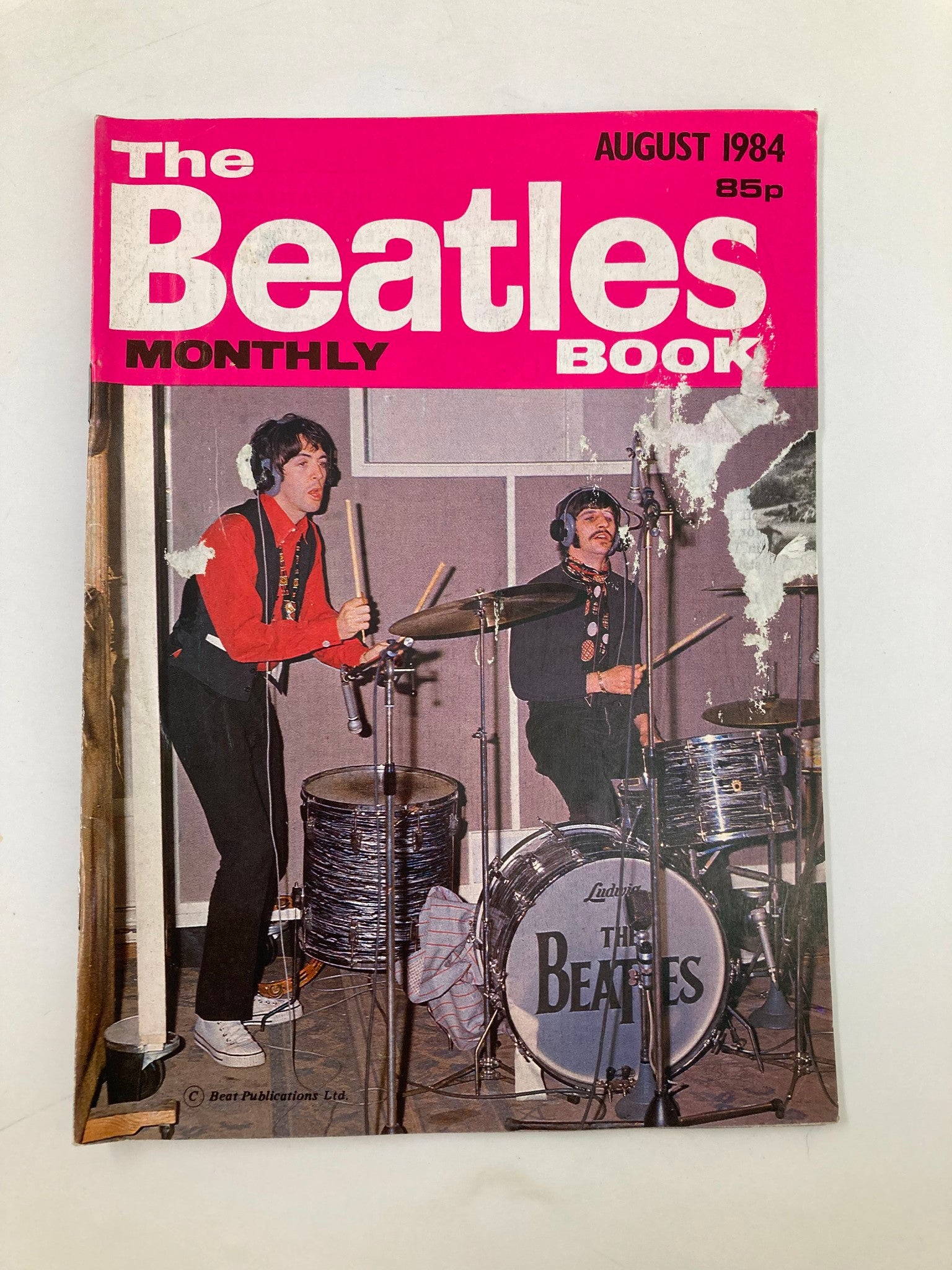 The Beatles Book Monthly Magazine August 1984 The Beatles on the Thames No Label