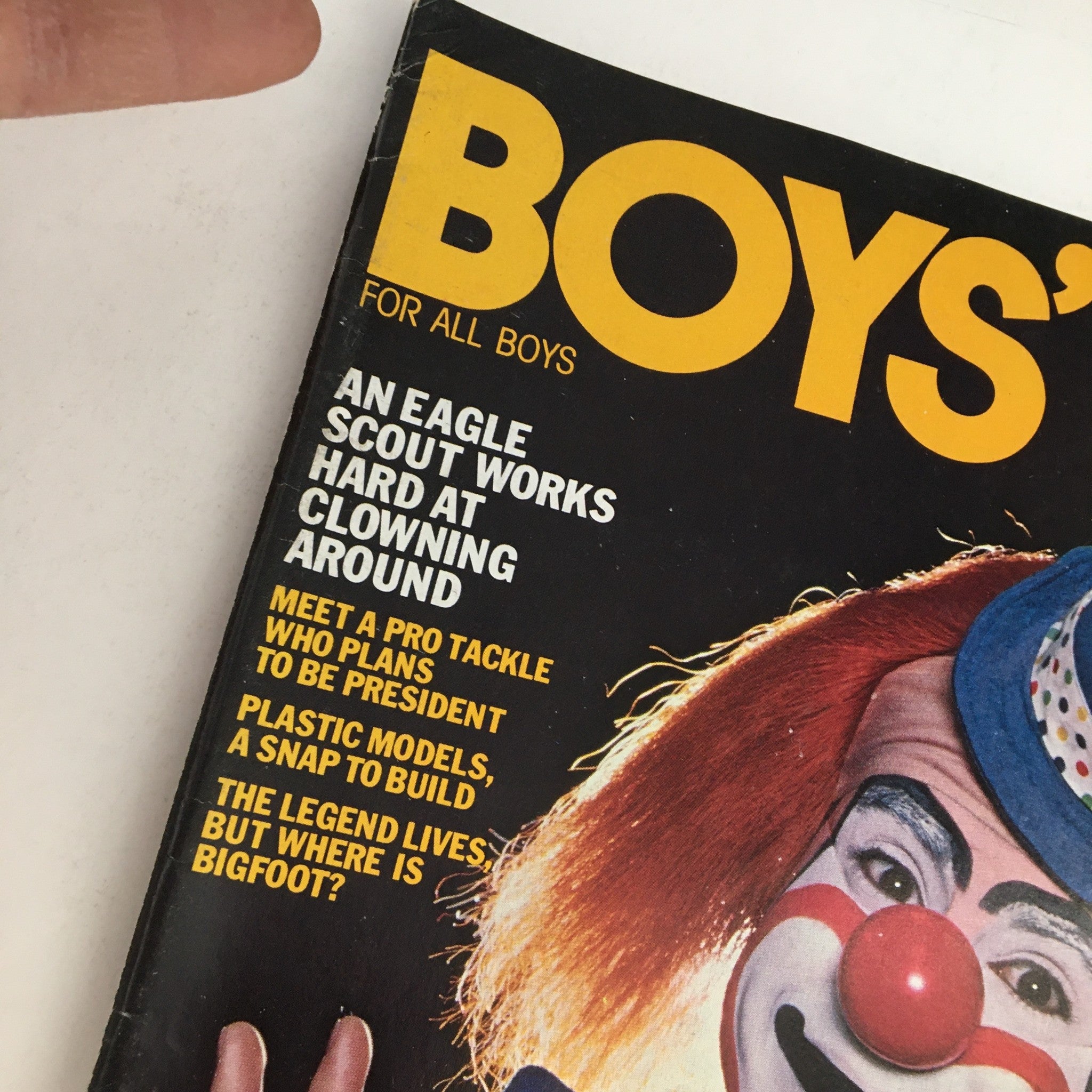 Boys' Life Magazine October 1980 An Eagle Scout Works Hard at Clowning Around