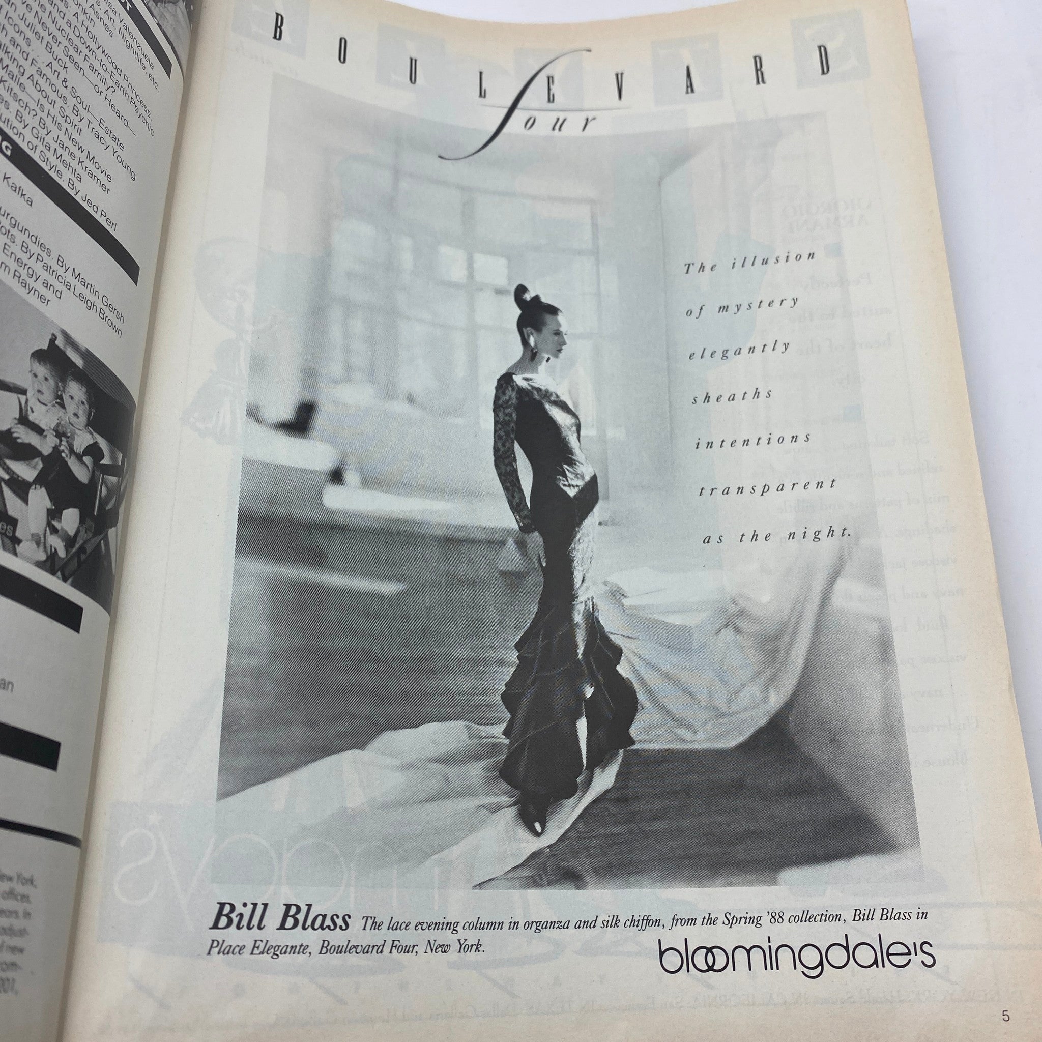 VTG Vogue Magazine March 1988 Stephanie Seymour by Richard Avedon No Label