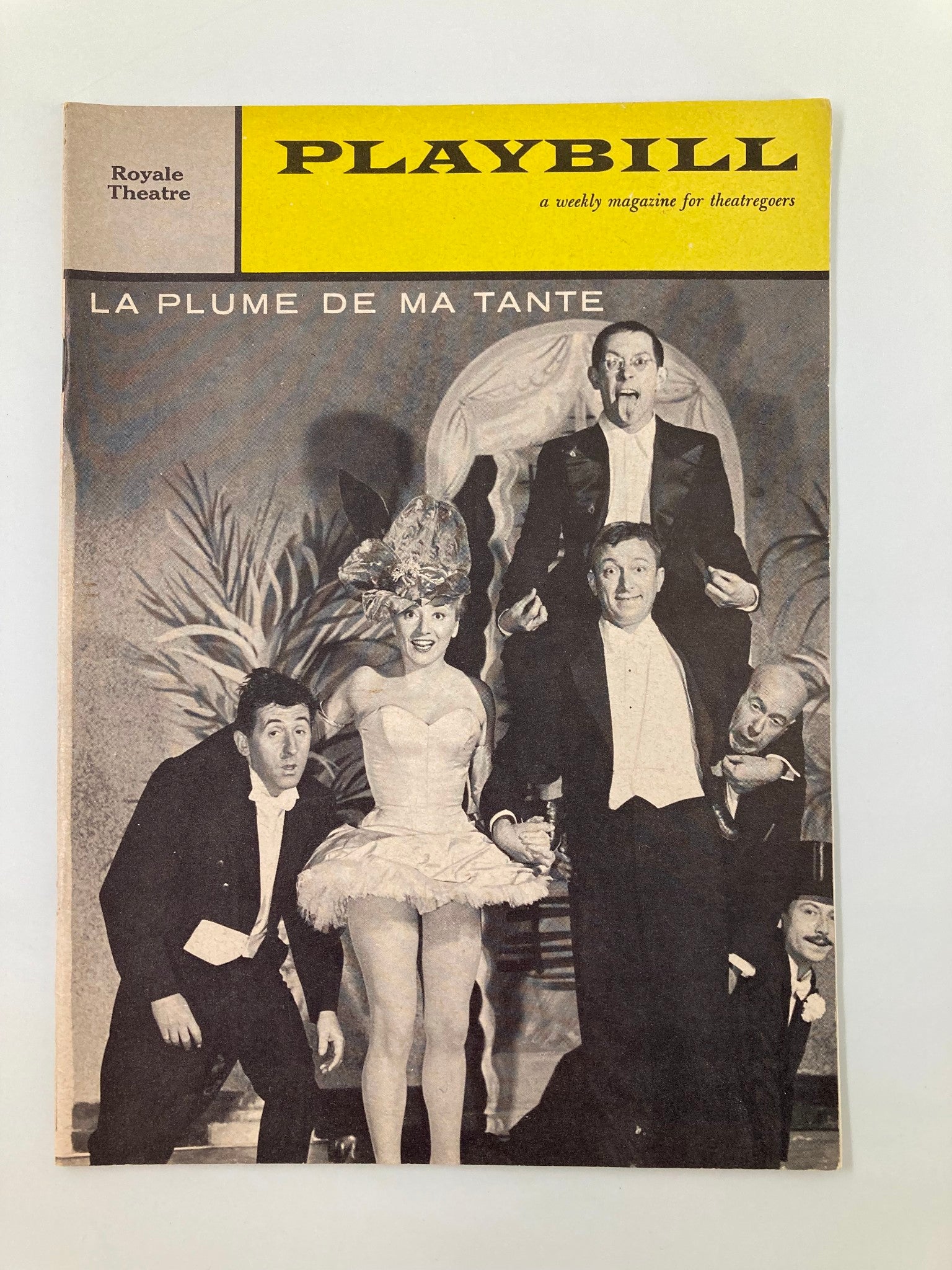 1959 Playbill Royale Theatre La Plume De Ma Tante Colette Brosset, Pierre Olaf