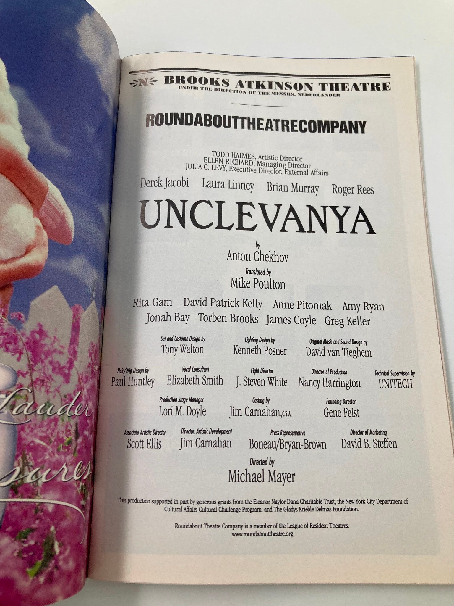 2000 Playbill Brooks Atkinson Theatre Uncle Vanya Derek Jacobi, Laura Linney