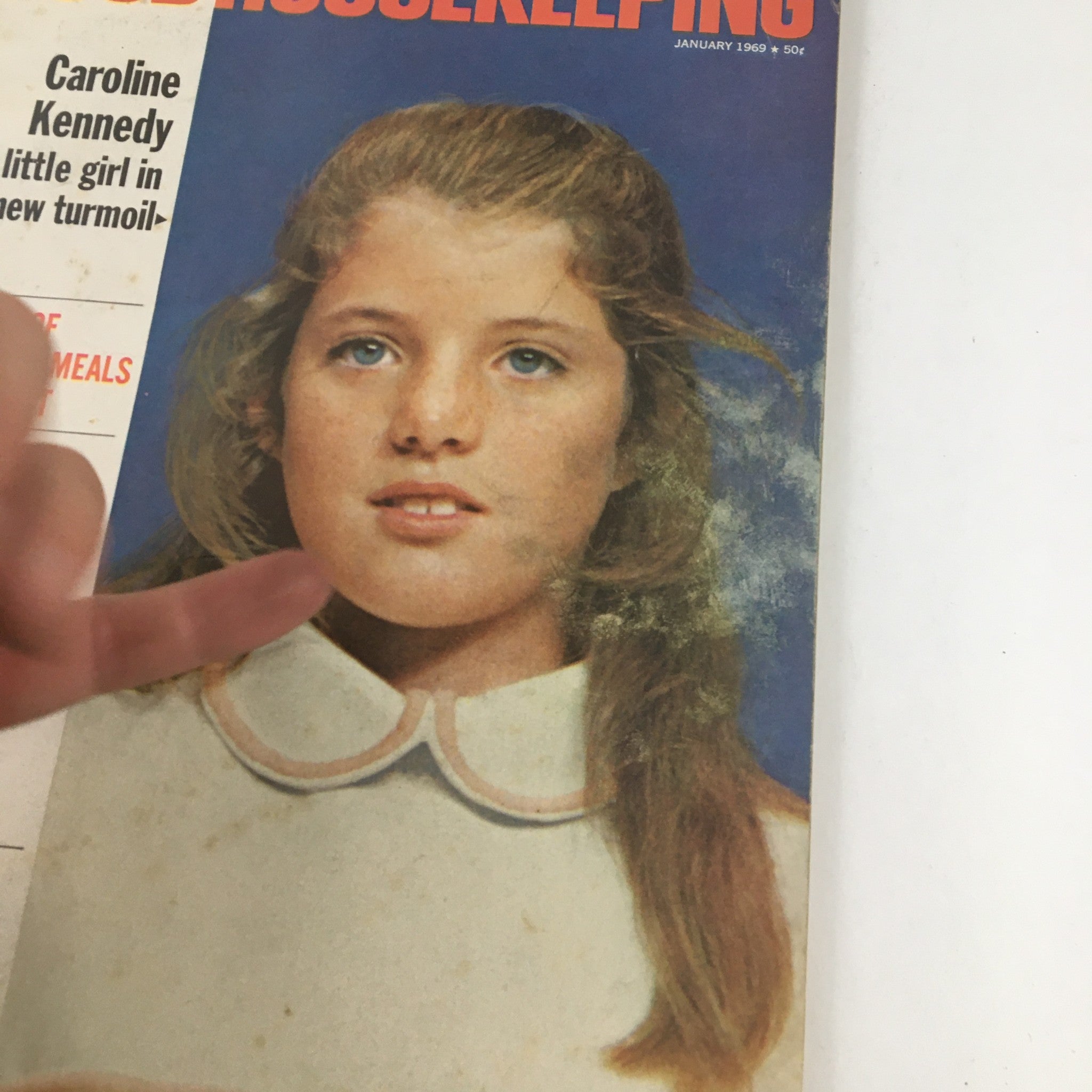 Good Housekeeping Magazine January 1969 Caroline Kennedy in Turmoil No Label