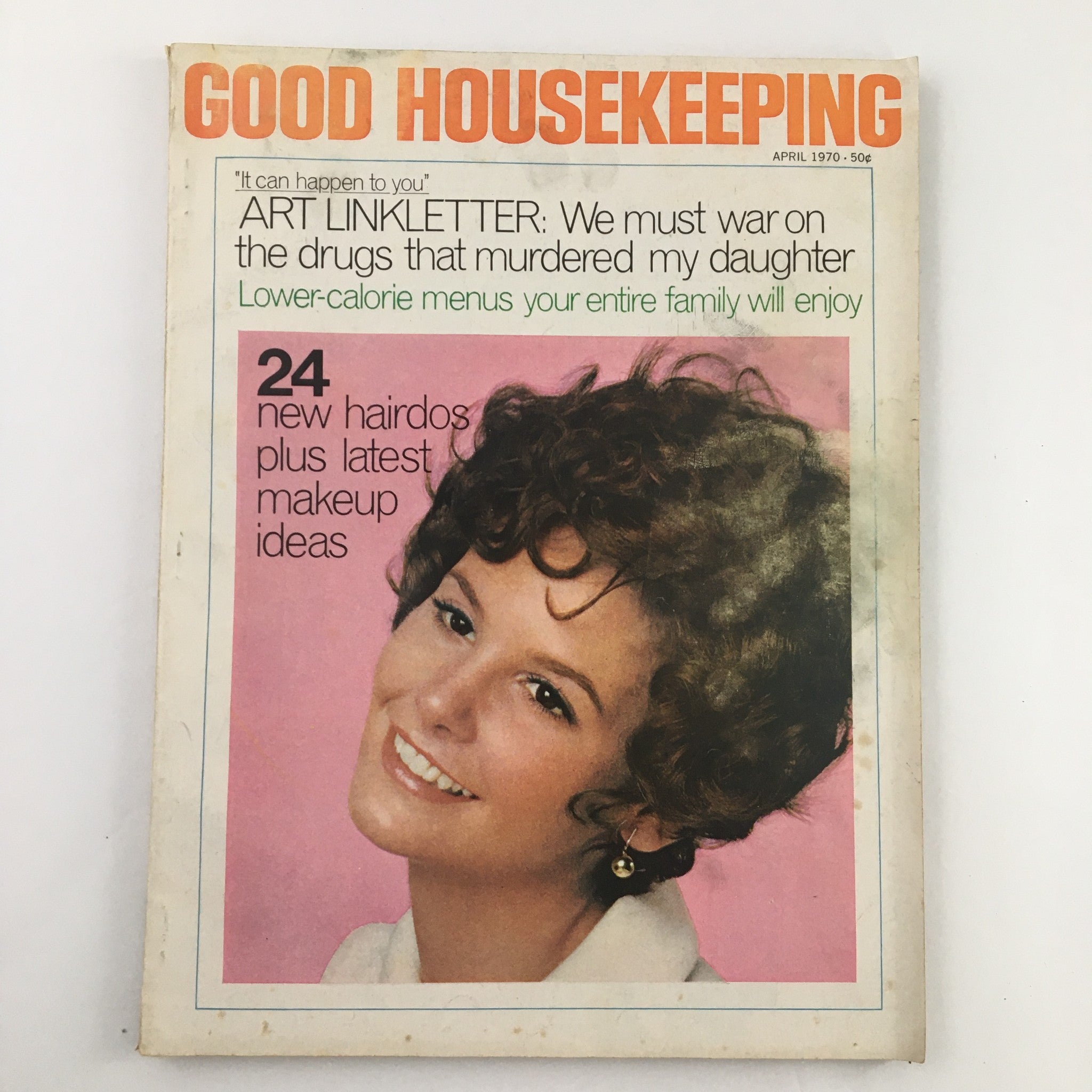 Good Housekeeping Magazine April 1970 The 24 Hairdos & Makeup Ideas No Label