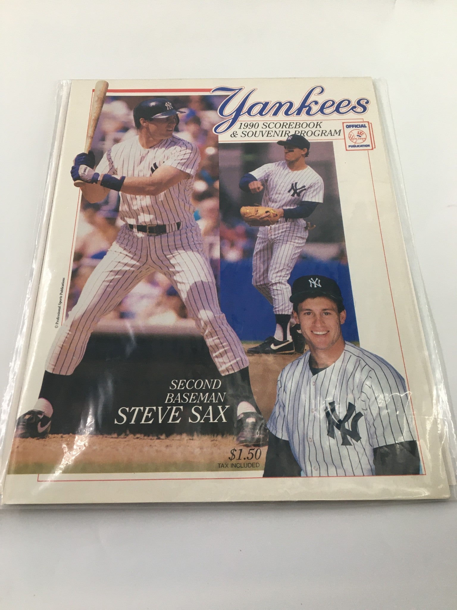 1990 New York Yankees Scorebook & Souvenir Program Steve Sax No Label