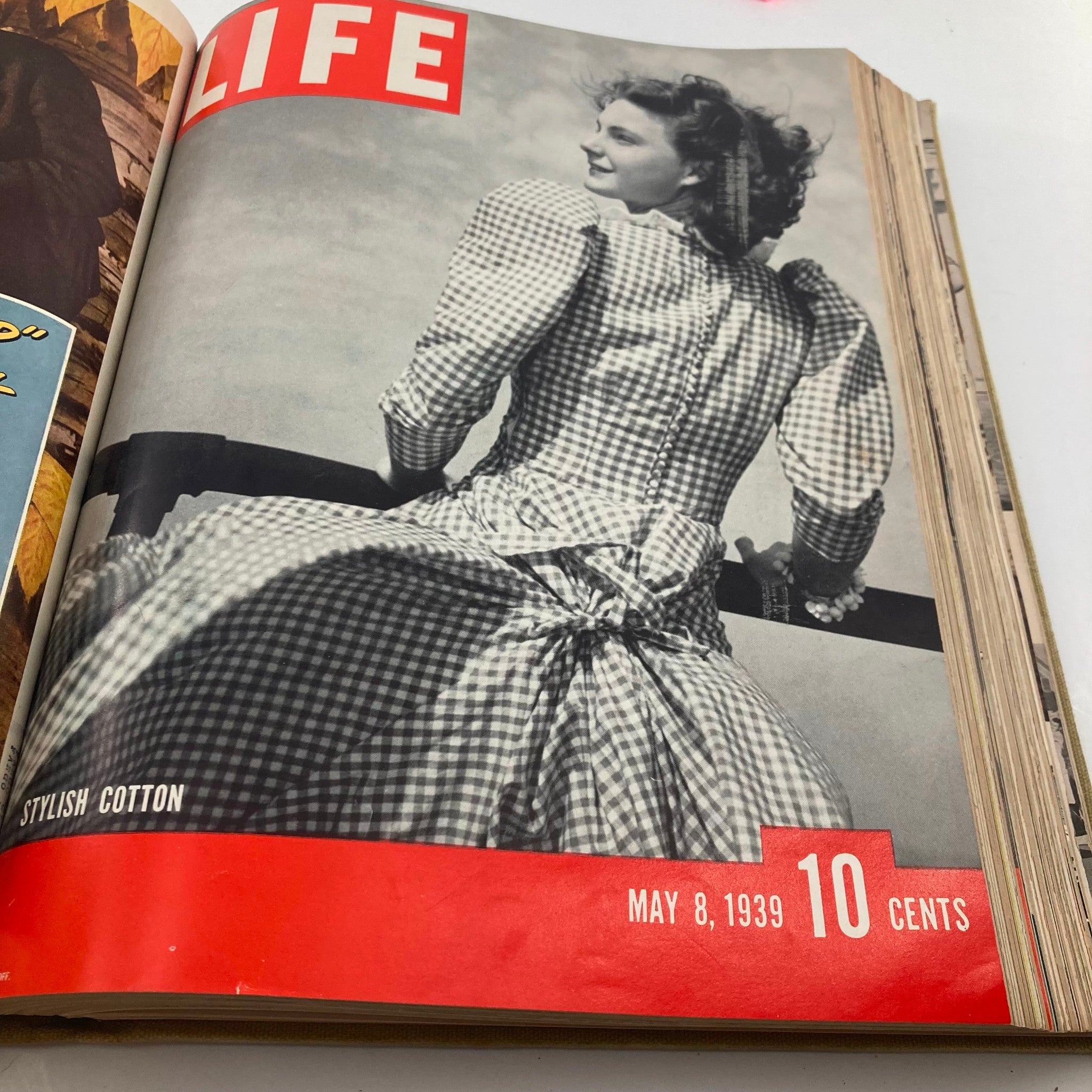 VTG 1939 Bound Life Magazine April - June Weekly Issue Joe DiMaggio