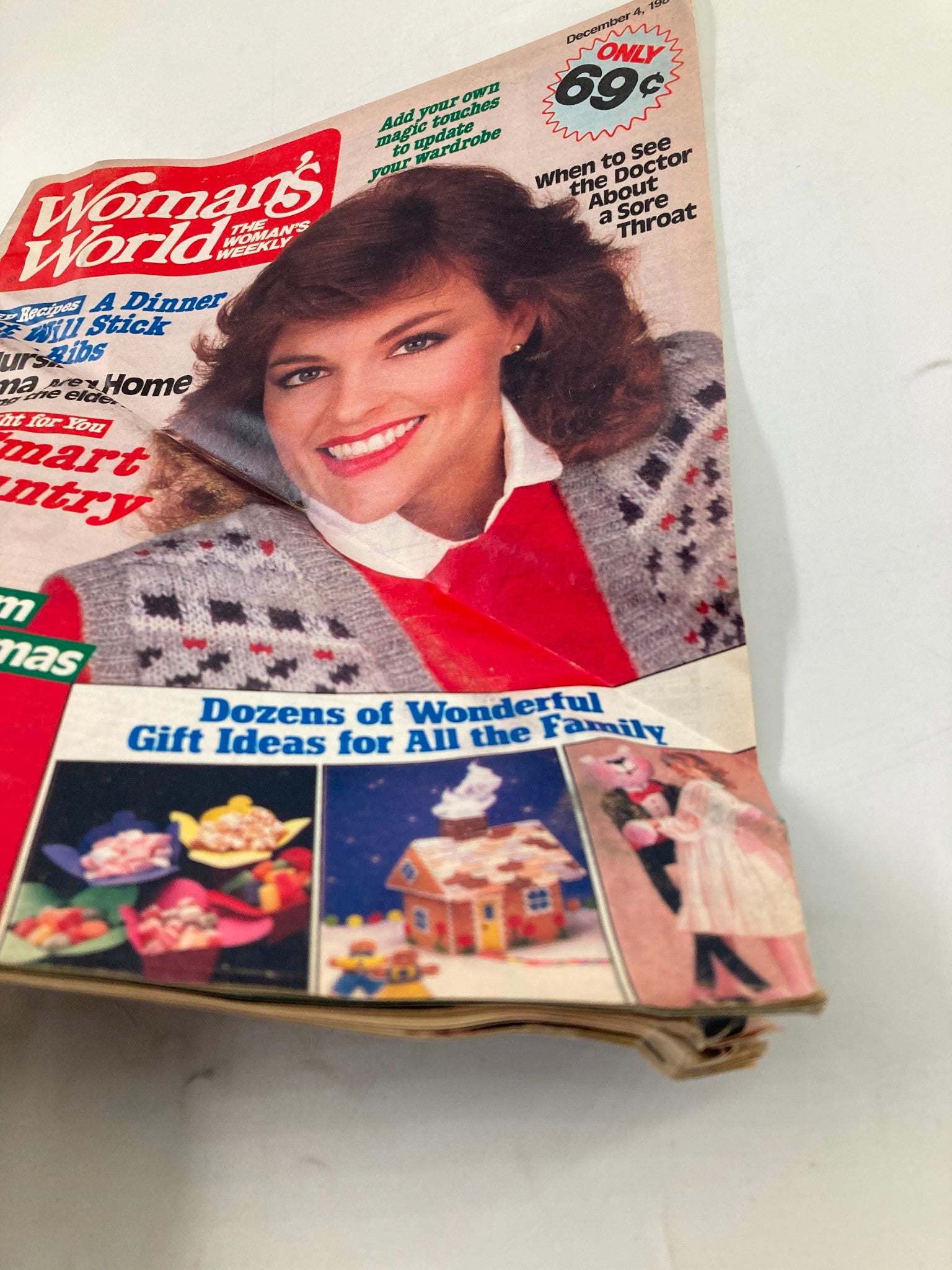 Woman's World Magazine December 4 1984 City Smart & Country Casual No Label