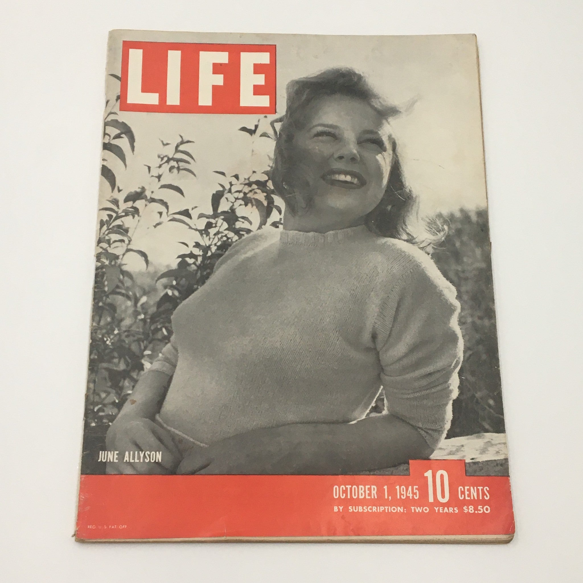 VTG Life Magazine October 1 1945 Actress June Allyson Cover Feature, Newsstand