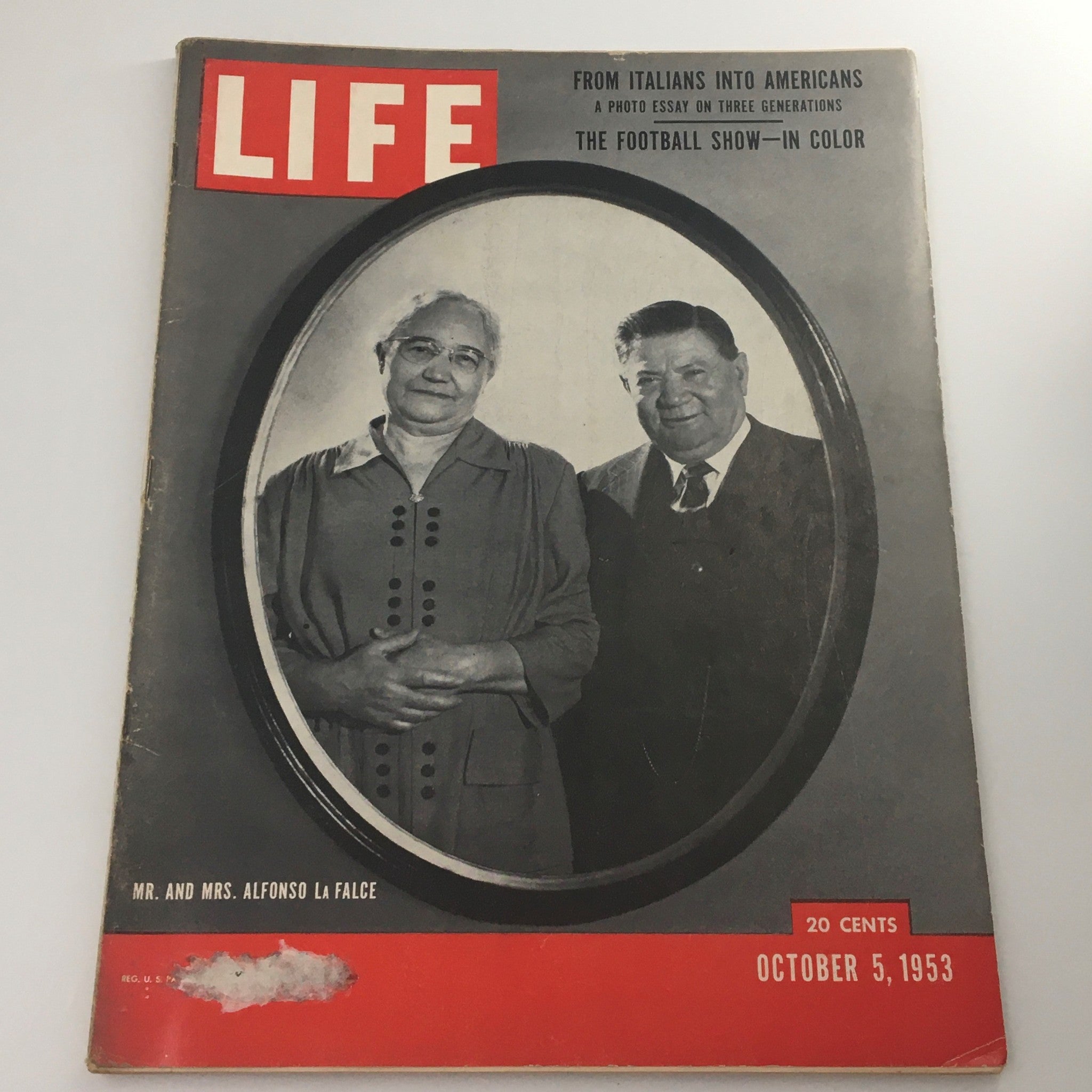 VTG Life Magazine October 5 1953 Mr. and Mrs. Alfonso La Falce Cover and Feature