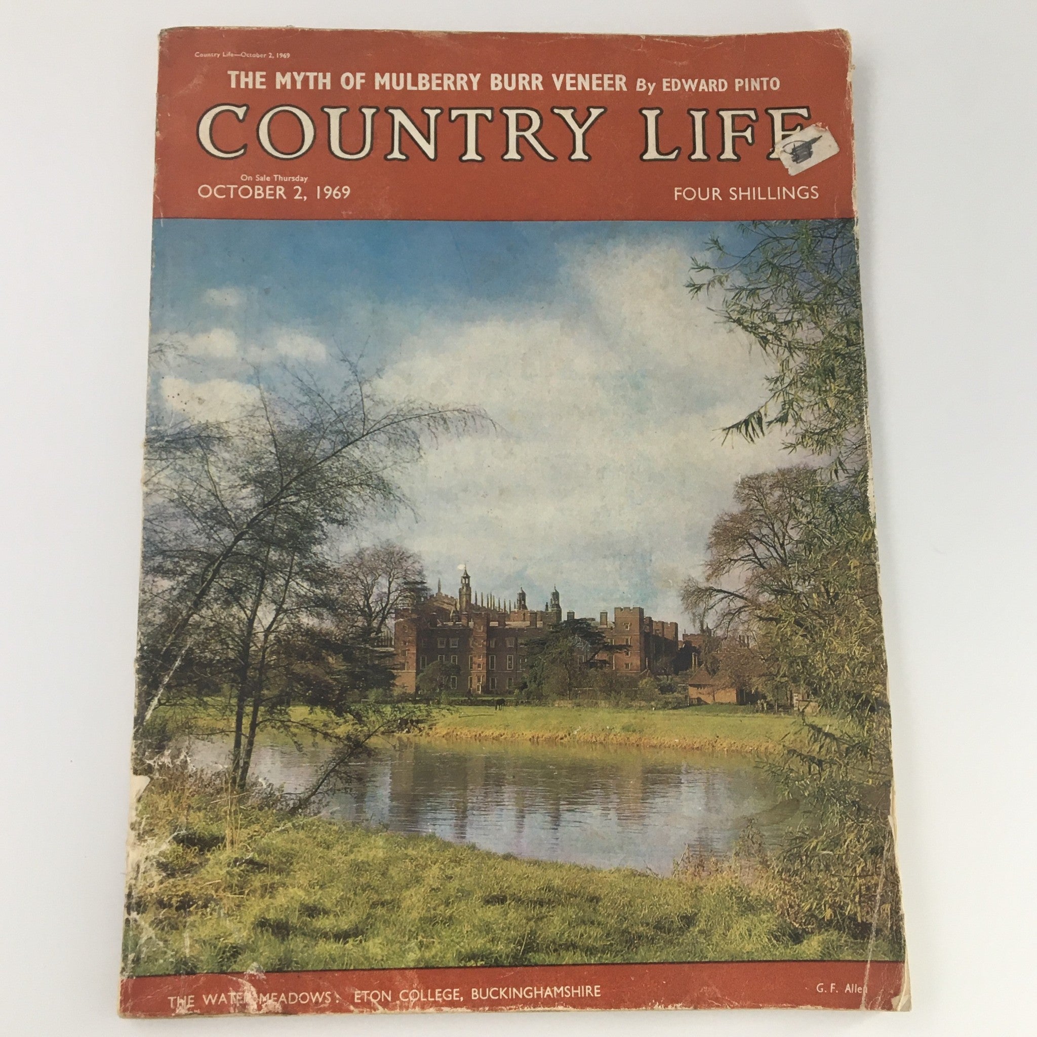 VTG Country Life Magazine October 2 1969 Myth of Mulberry Burn Veneer, Newsstand