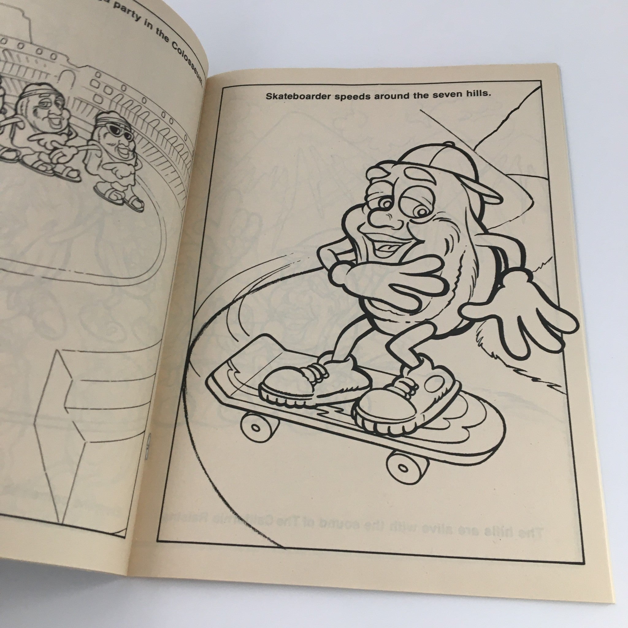 VTG 1988 The California Raisins on Tour Children's Coloring Book