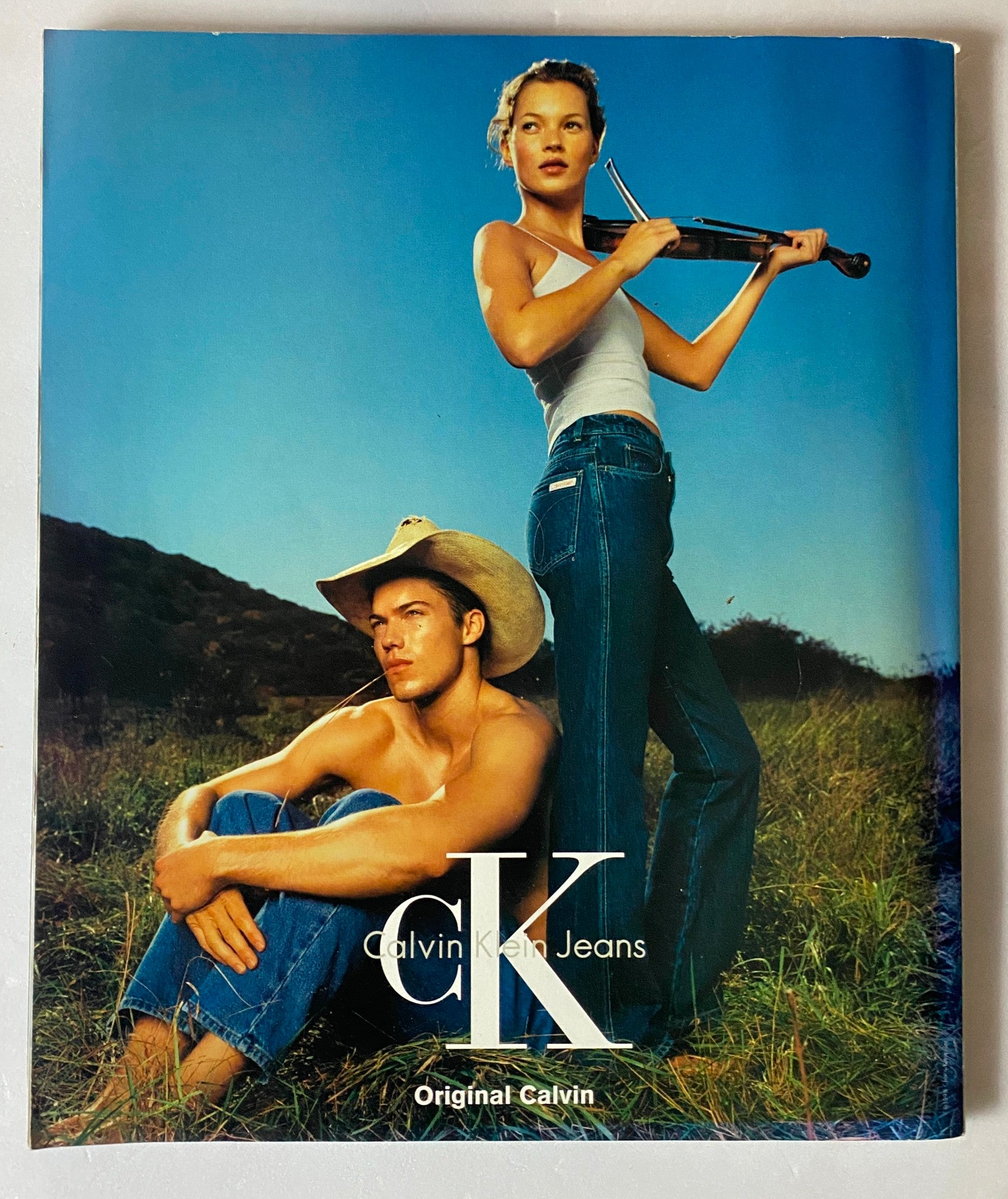 Cover of Detour Magazine March 1998 featuring Neve Campbell, showcasing 90s fashion and culture, collectible vintage magazine edition.