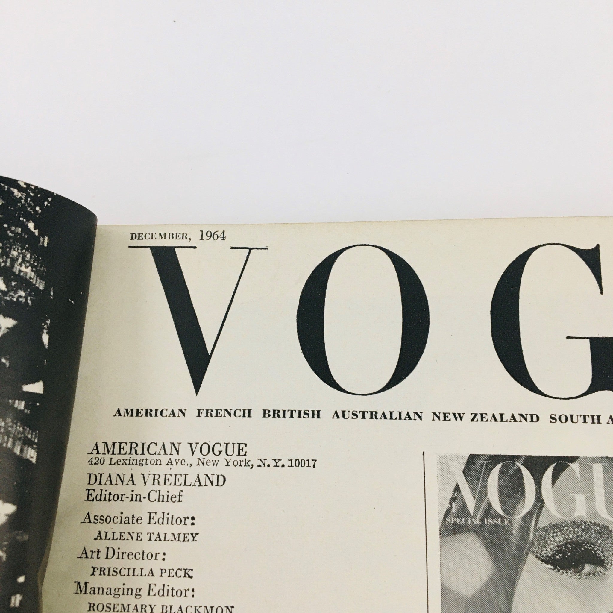 VTG Vogue Magazine December 1964 Wonders for the Christmas Eyes No Label