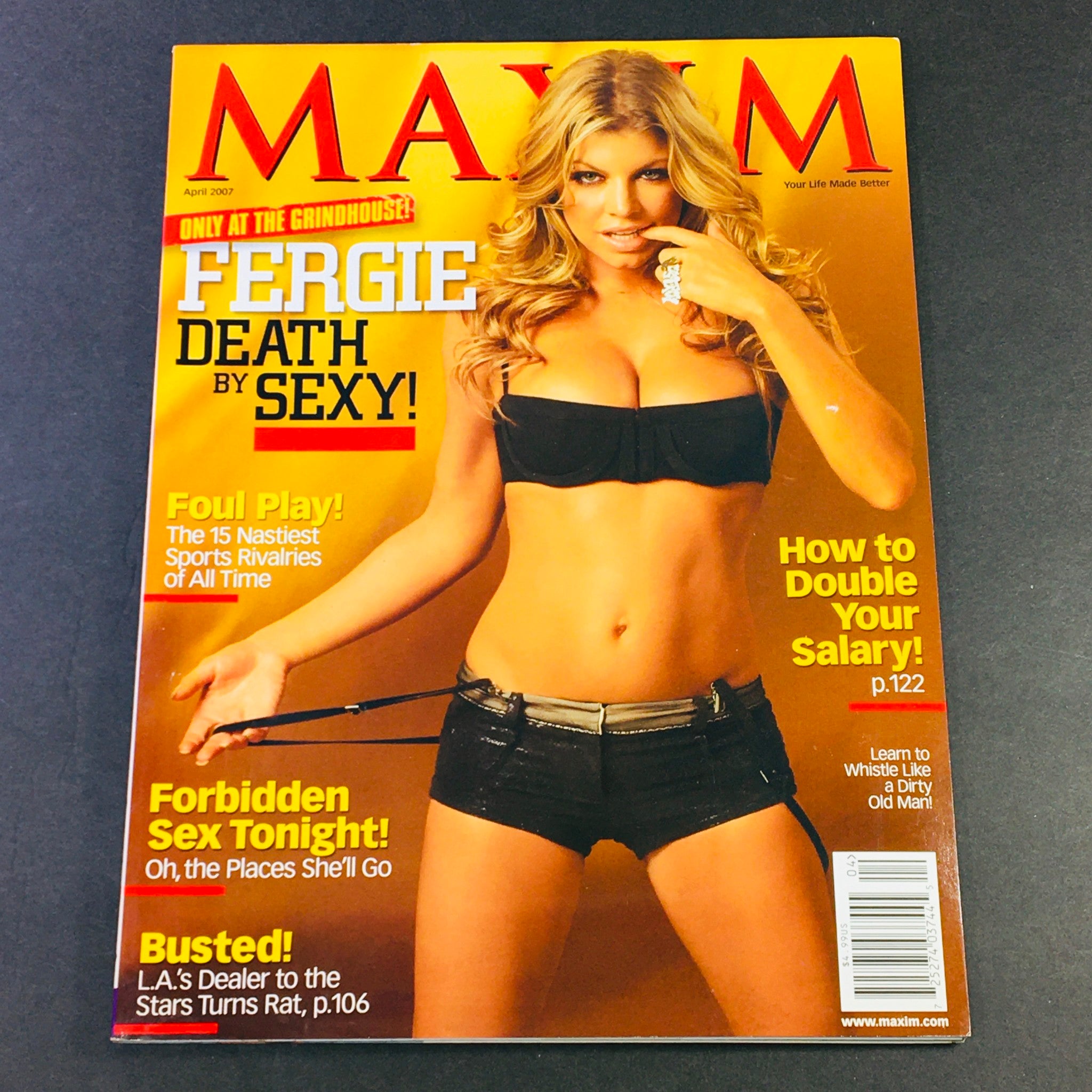 Maxim Magazine April 2007 - Fergie Death by Sexy Plus Forbidden Sex / Newsstand