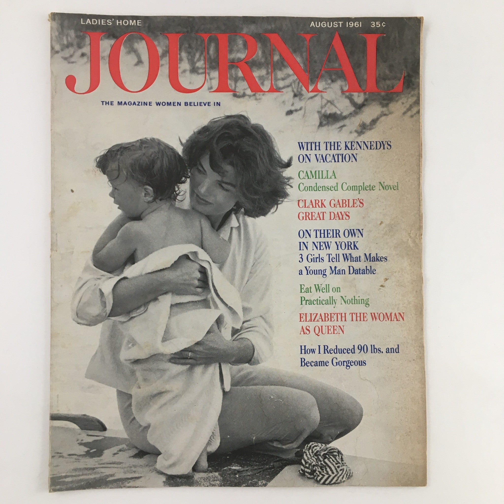 Ladies' Home Journal Magazine August 1961 Jackie Kennedy on Vacation No Label