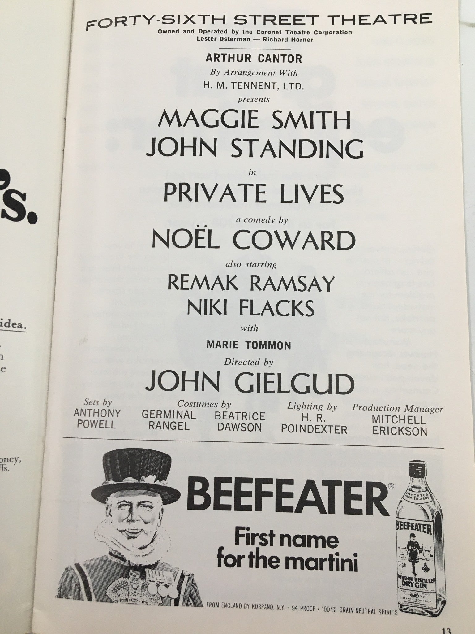 1975 Playbill 46th Street Theatre Maggie Smith, John Standing in Private Lives