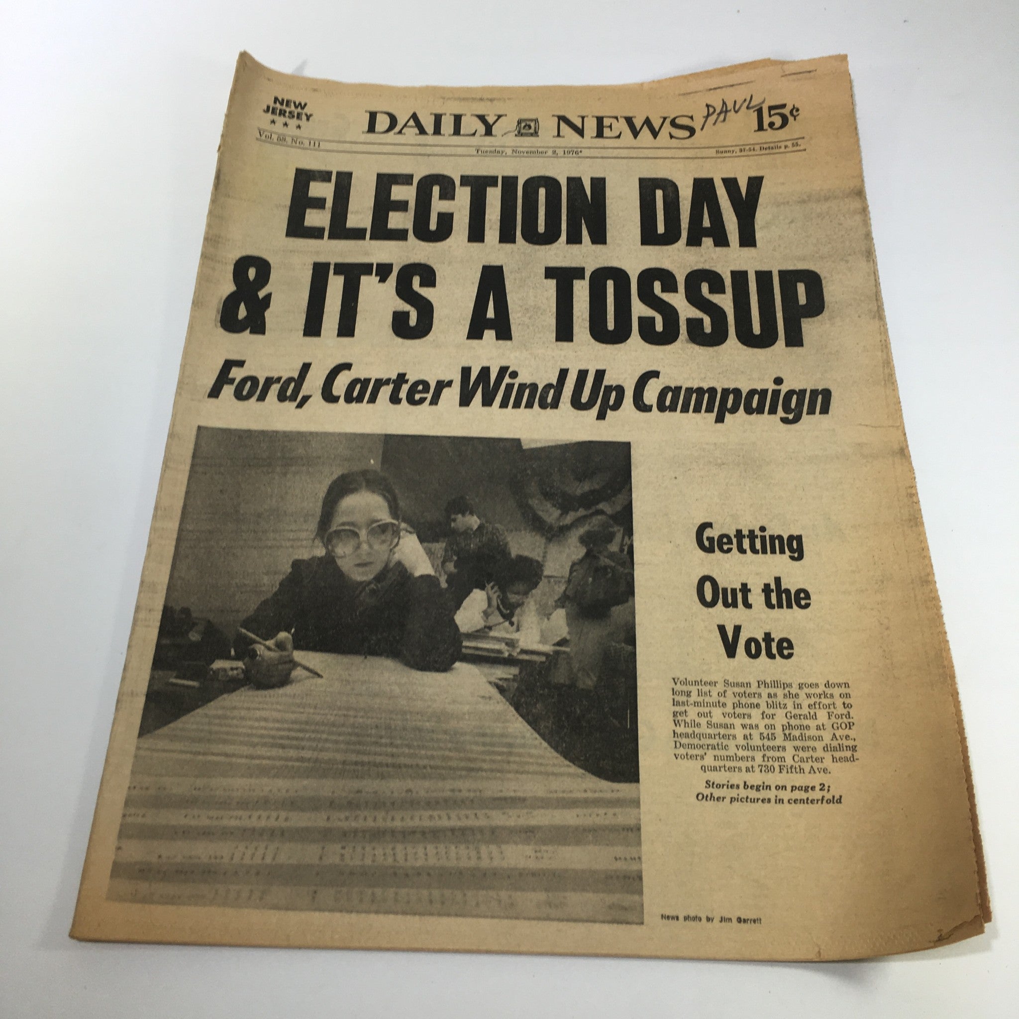 NY Daily News:11/2/76 Ford&Carter Wind Up Campaign Susan Phillips & Voter's List