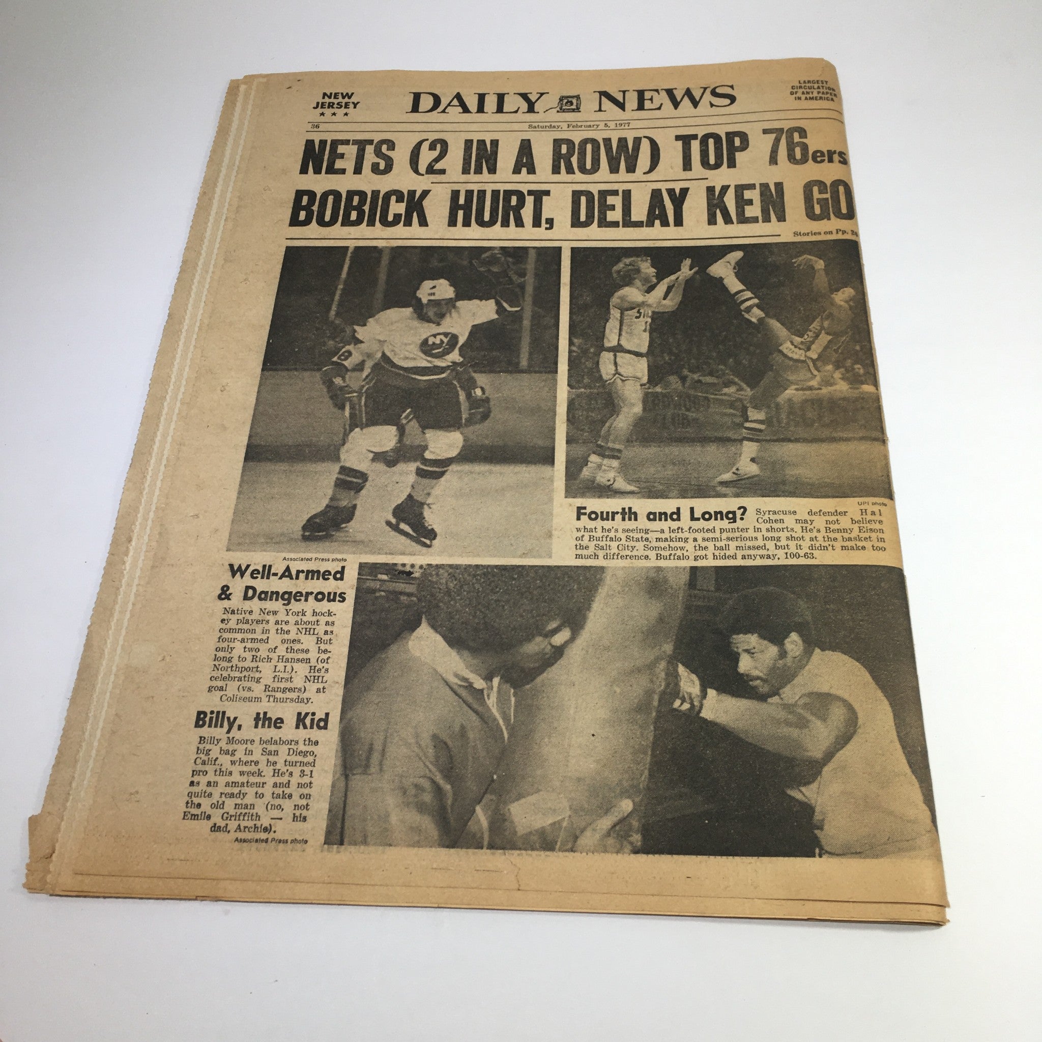 NY Daily News:2/5/77 16 Die In Chicago El Hits Streets; 193 Hurt As train Crash