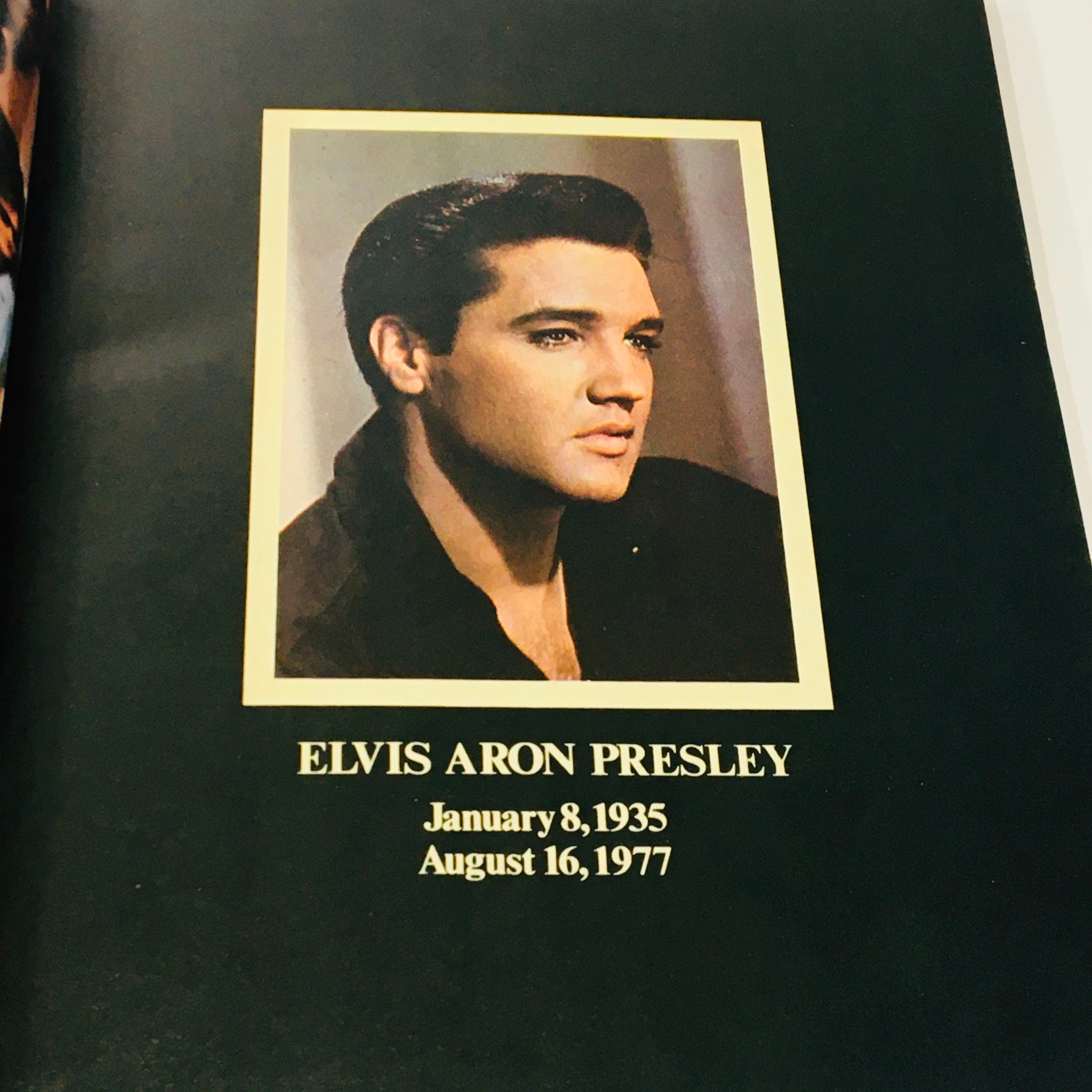 VTG 1977 Elvis Aron Presley A Photoplay Tribute Special Collector's Edition