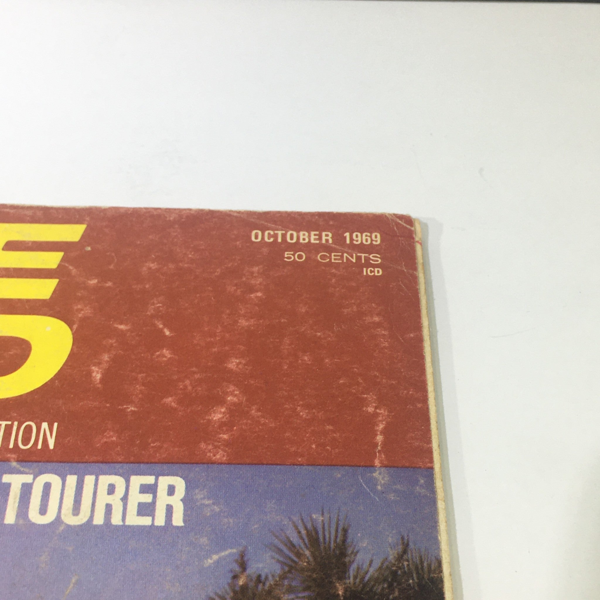 VTG Cycle World Magazine October 1969 - Moto-Guzzi 750 Tourer / Ossa 250 Pioneer