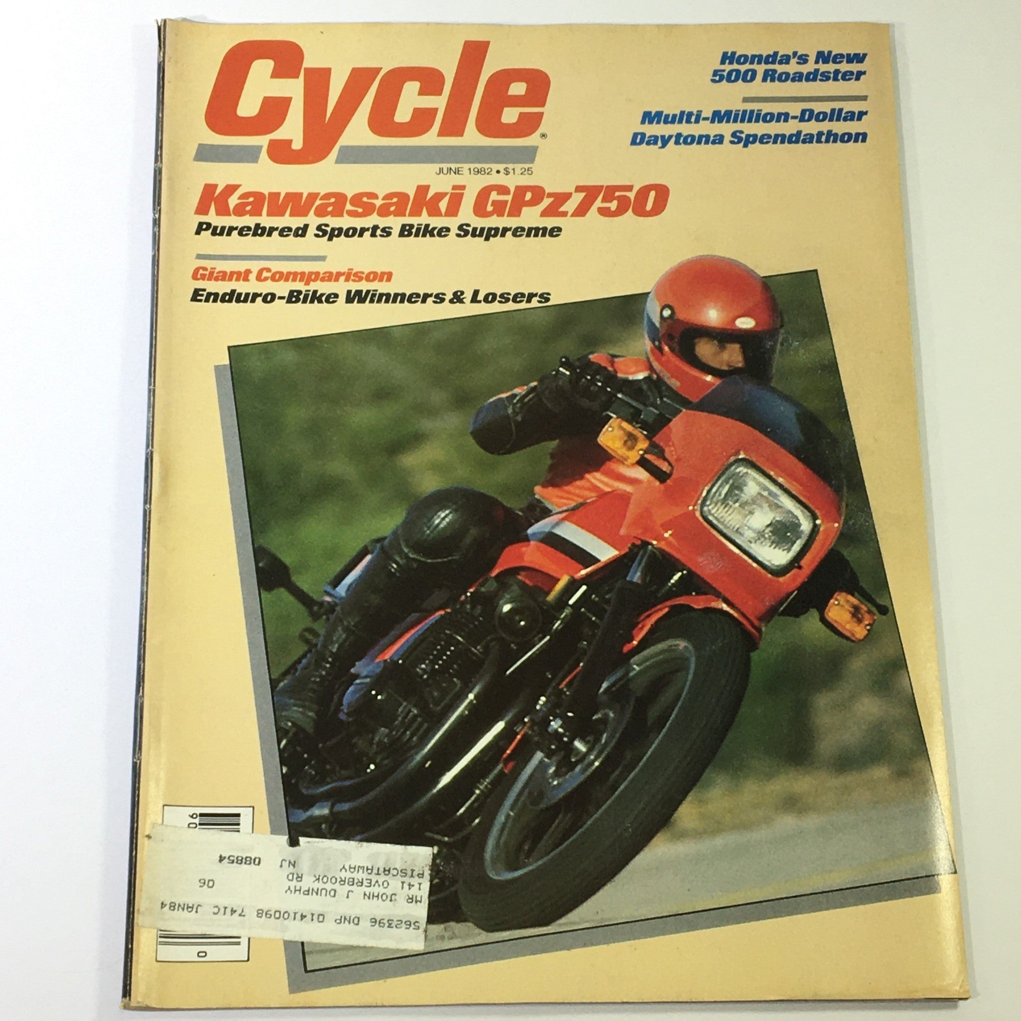 VTG Cycle Magazine June 1982 - Kawasaki GPz750 / New Honda 500 Roadster