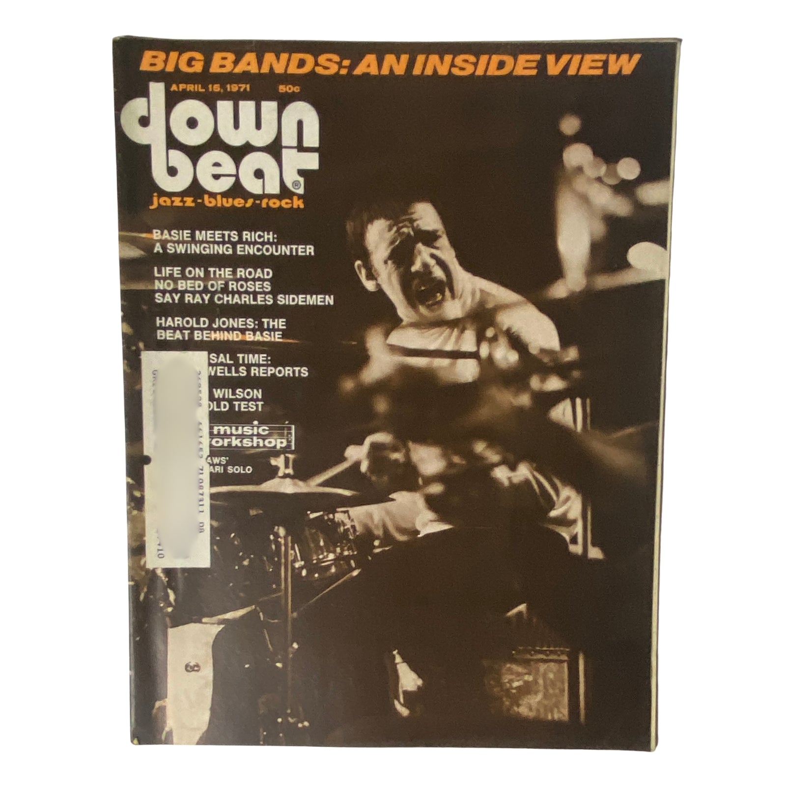 Cover of Down Beat Magazine April 15, 1971, Vol 38 No. 8 featuring Harold Jones and Ray Charles, showcasing jazz, blues, and rock music.