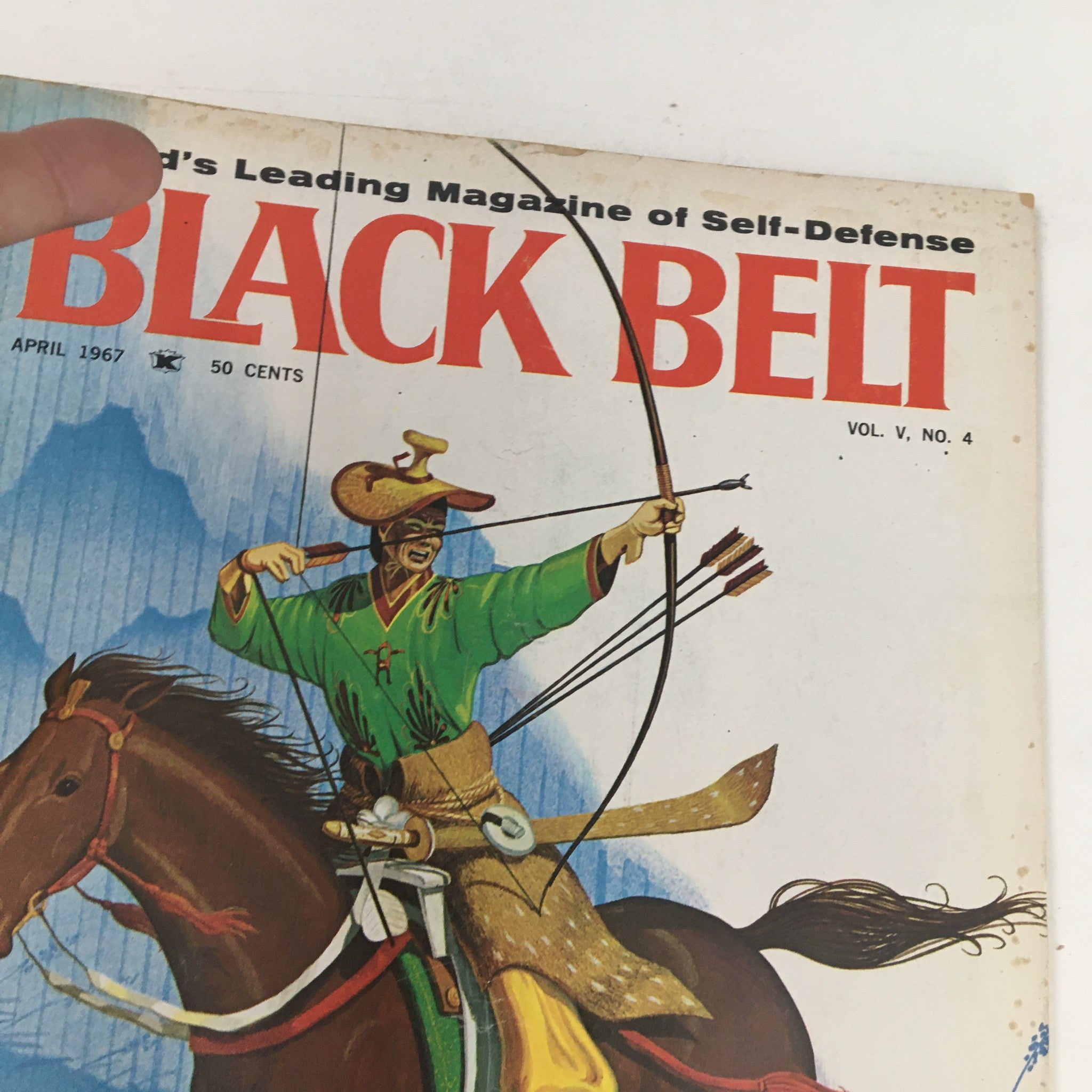 Black Belt Magazine April 1967 Vol. 5 No. 4 Kyudo - Zen archery No Label