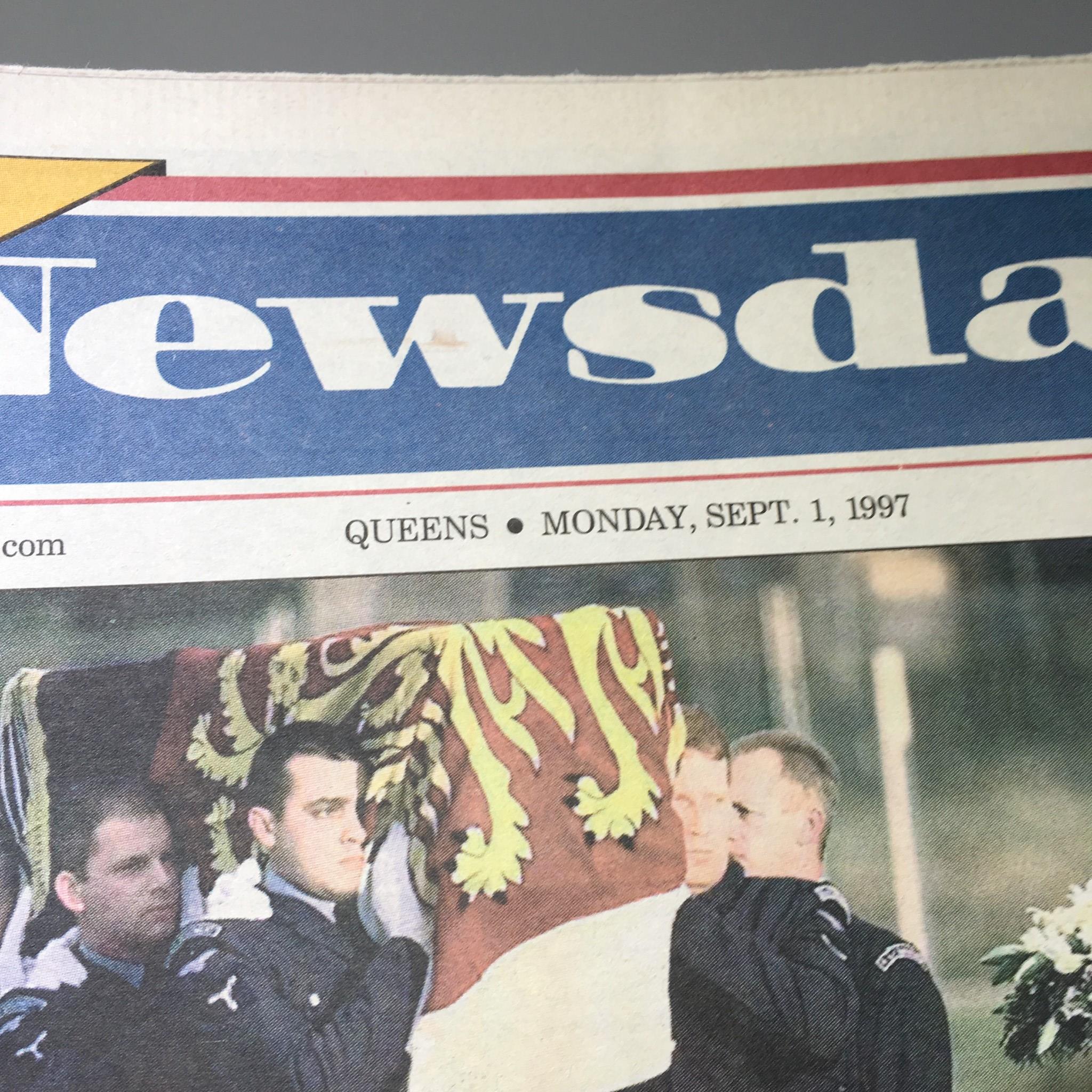 Newsday: Sept 1 1997 Airmen Carry The Coffin Of Princess Diana