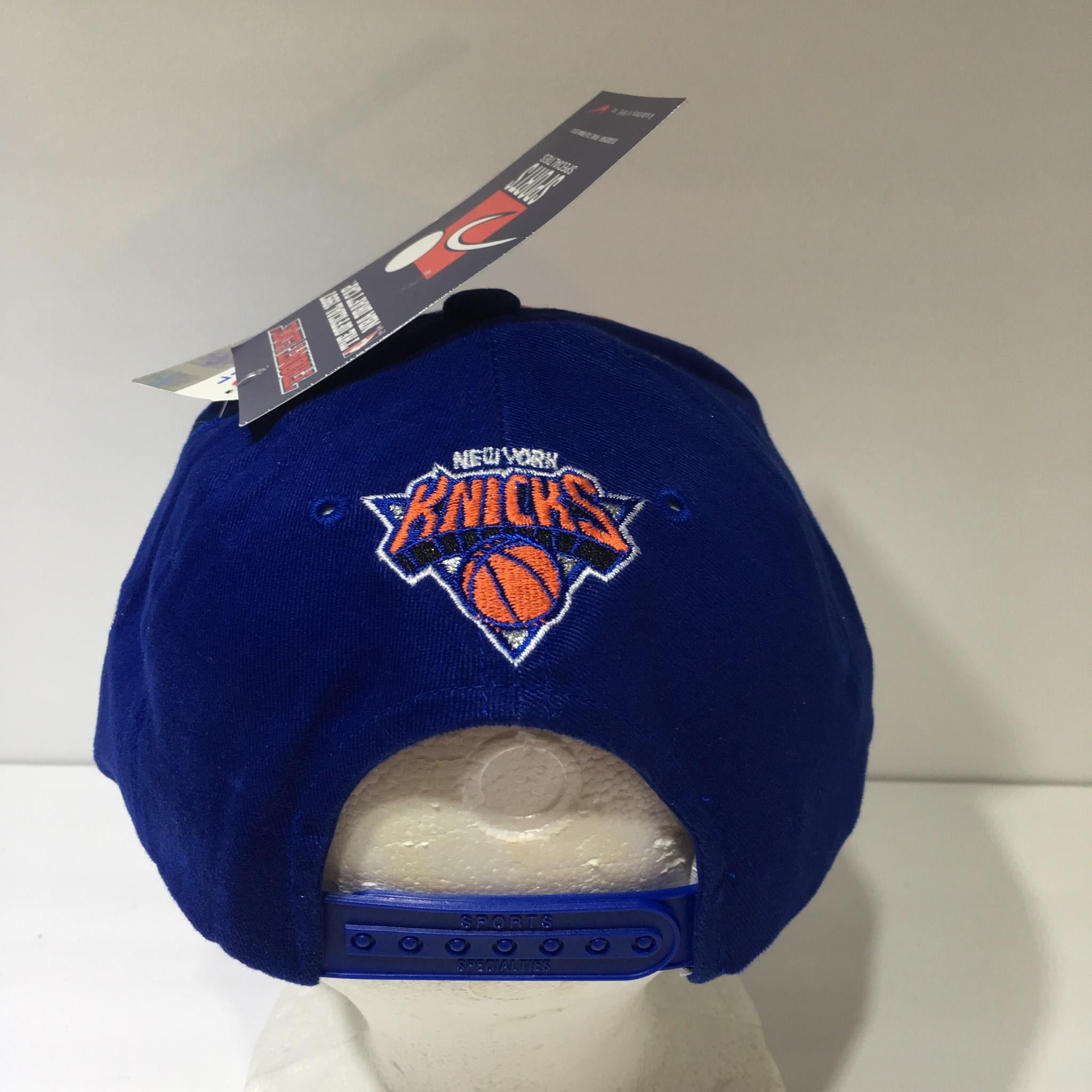 VTG NBA New York Knicks Sports Specialties Two Toned Snapback Cap Hat OSFA NWT