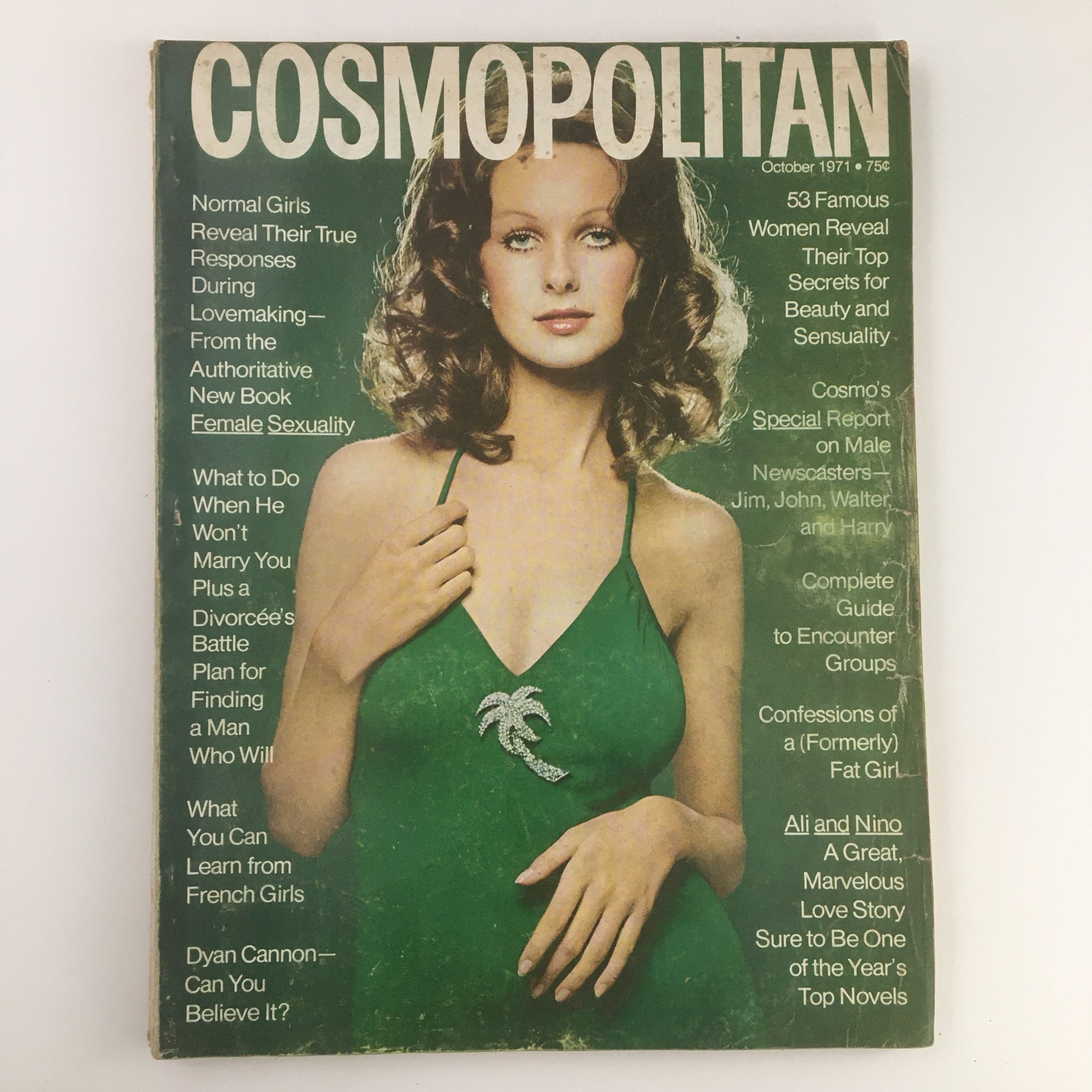 Cosmopolitan Magazine October 1971 Cover Photo of Susan Forrestal No Label