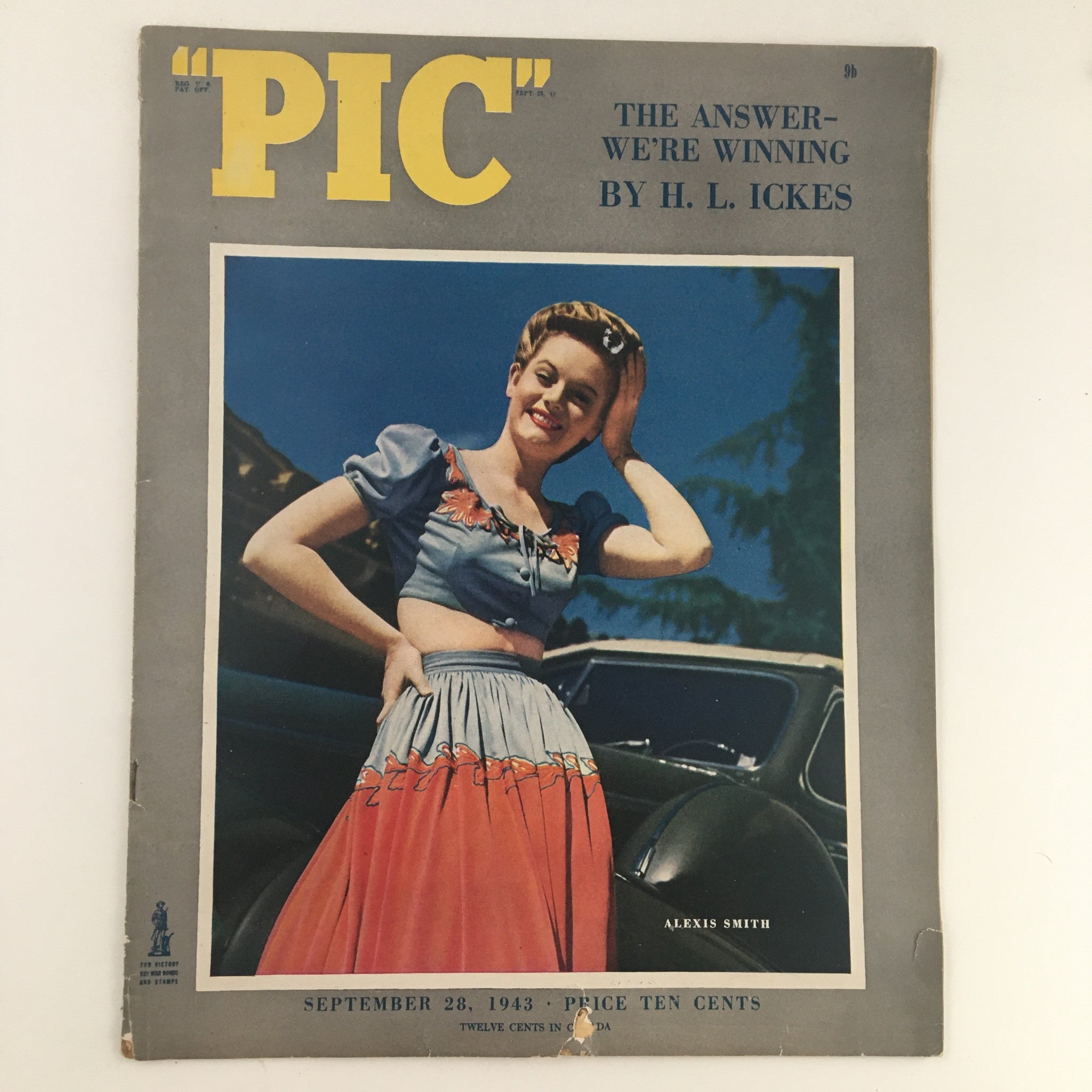 VTG Pic Magazine September 1943 Cover Photograph of Alexis Smith No Label