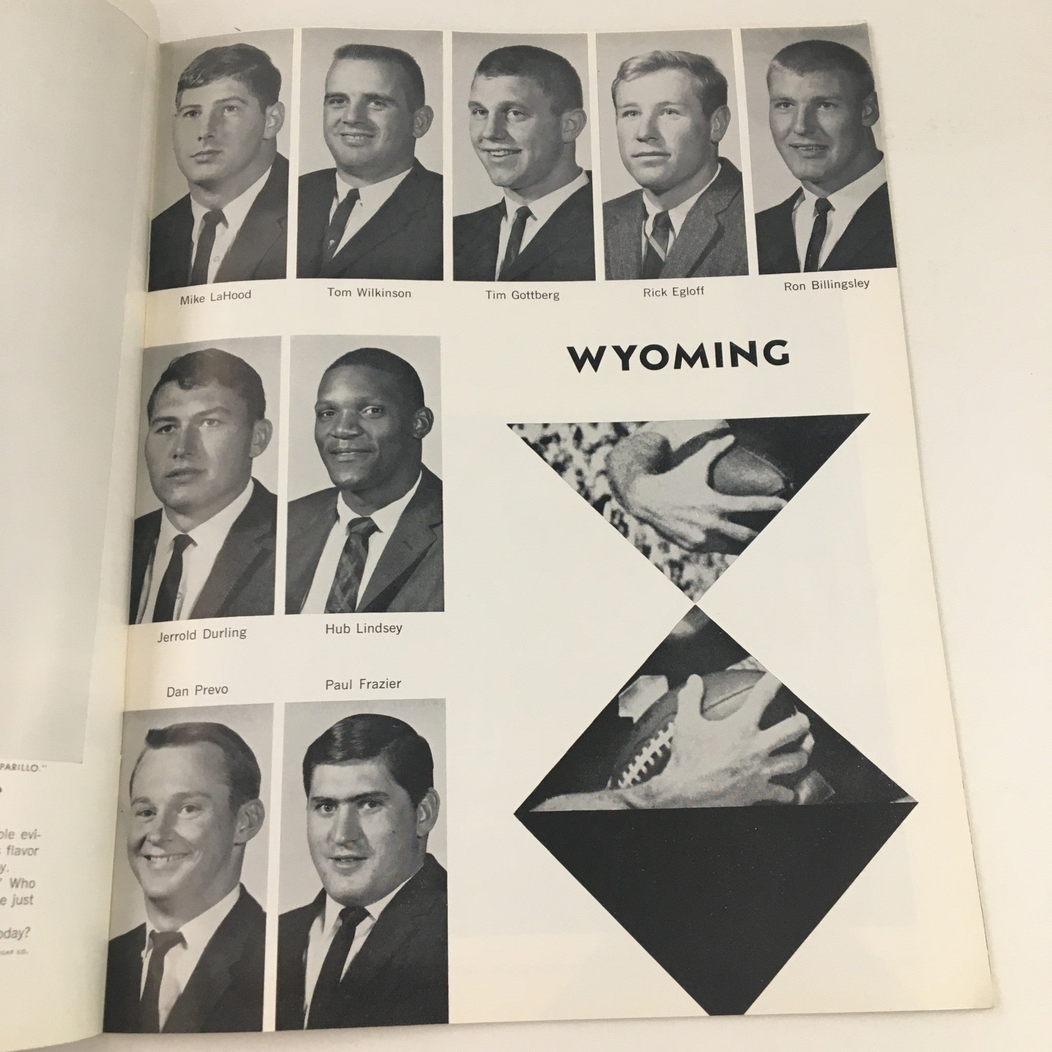 Gridiron Magazine November 13 1965 Wyoming Strength of Black Knights No Label