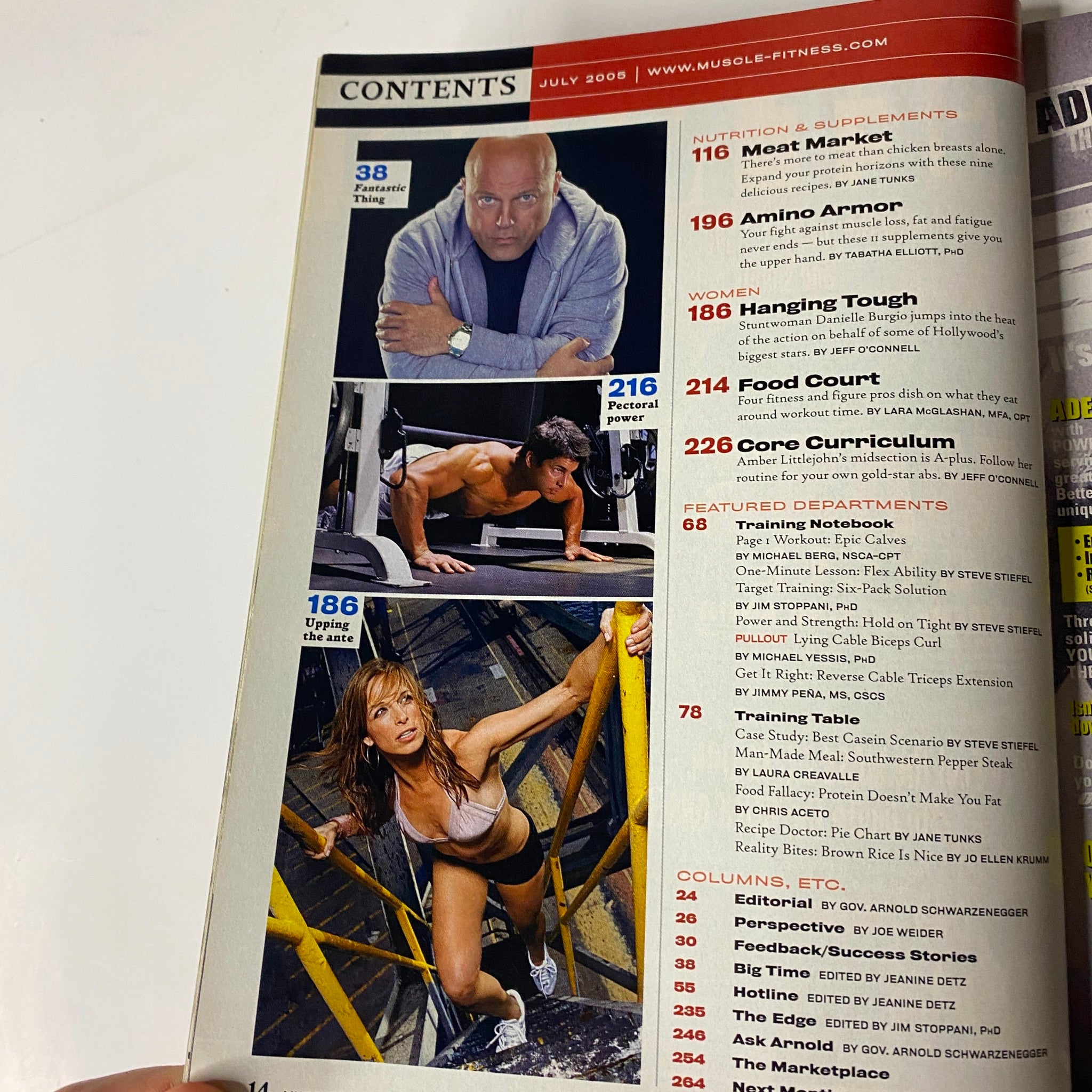 Muscle & Fitness Magazine July 2005 Vol 66 No. 7 featuring Michael Chiklis, showcasing table of contents with various fitness articles and celebrity features.