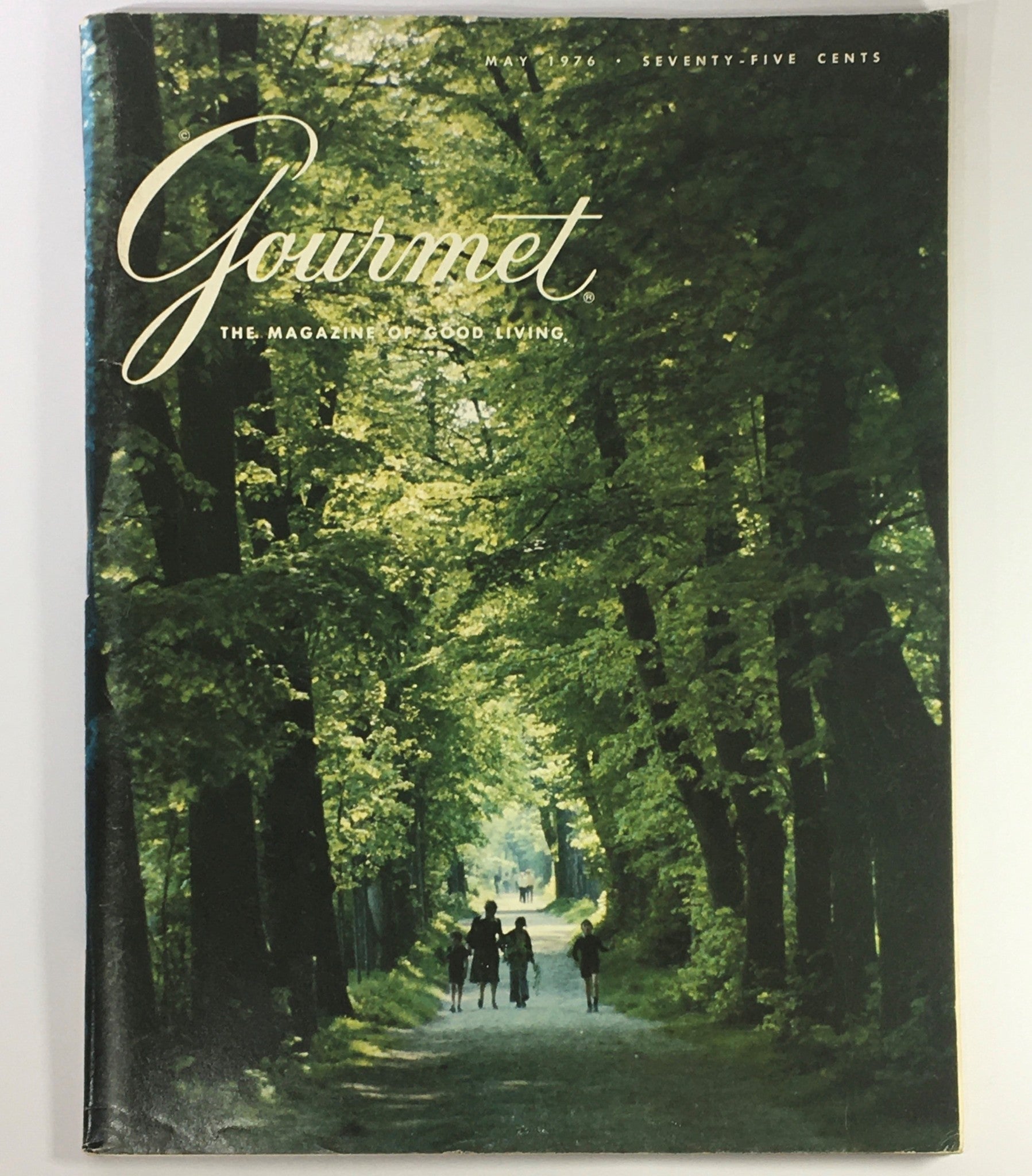 VTG Gourmet The Magazine of Good Living May 1976 - The Bois de Boulogne