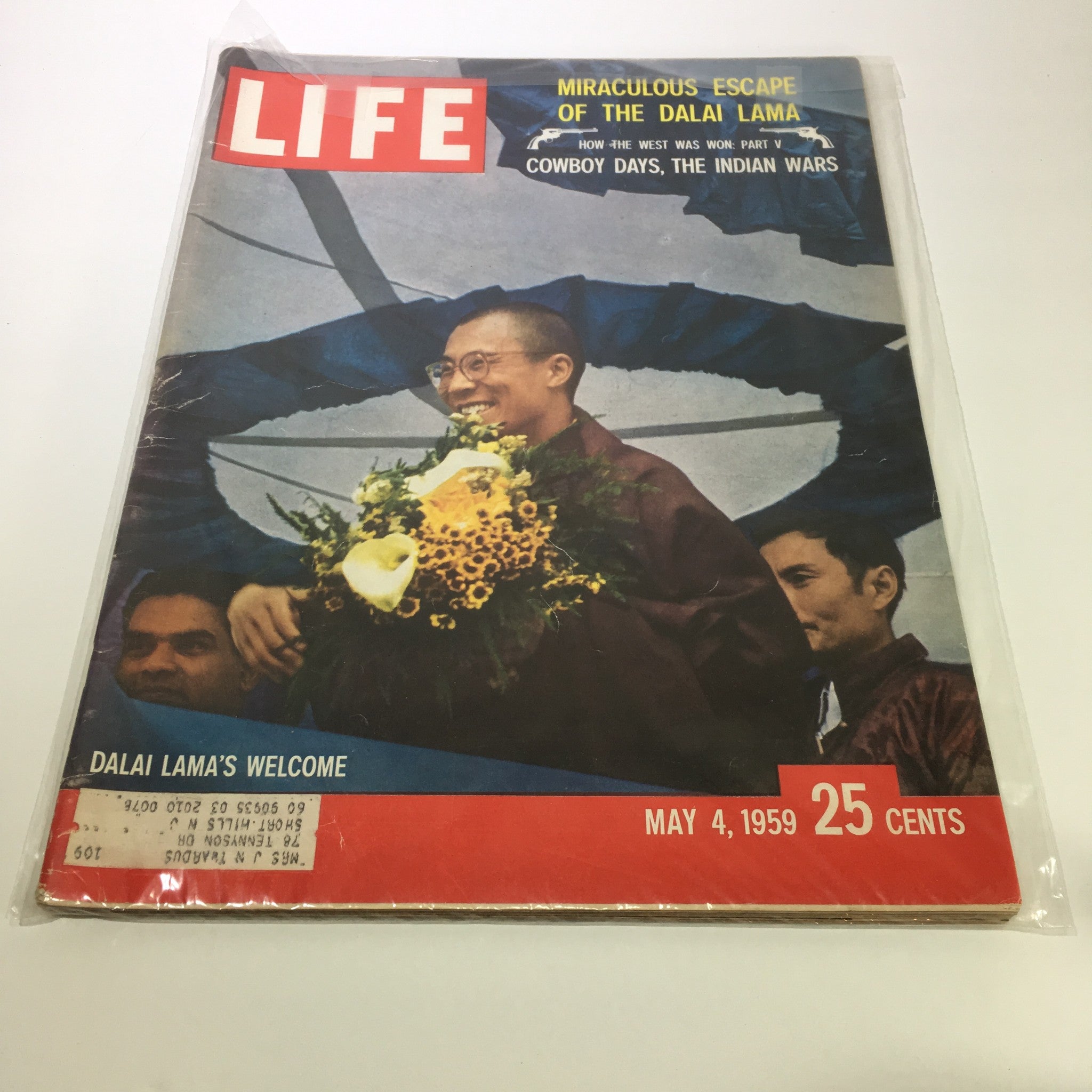 VTG Life Magazine May 4 1959 - Miraculous Escape of the Dalai Lama