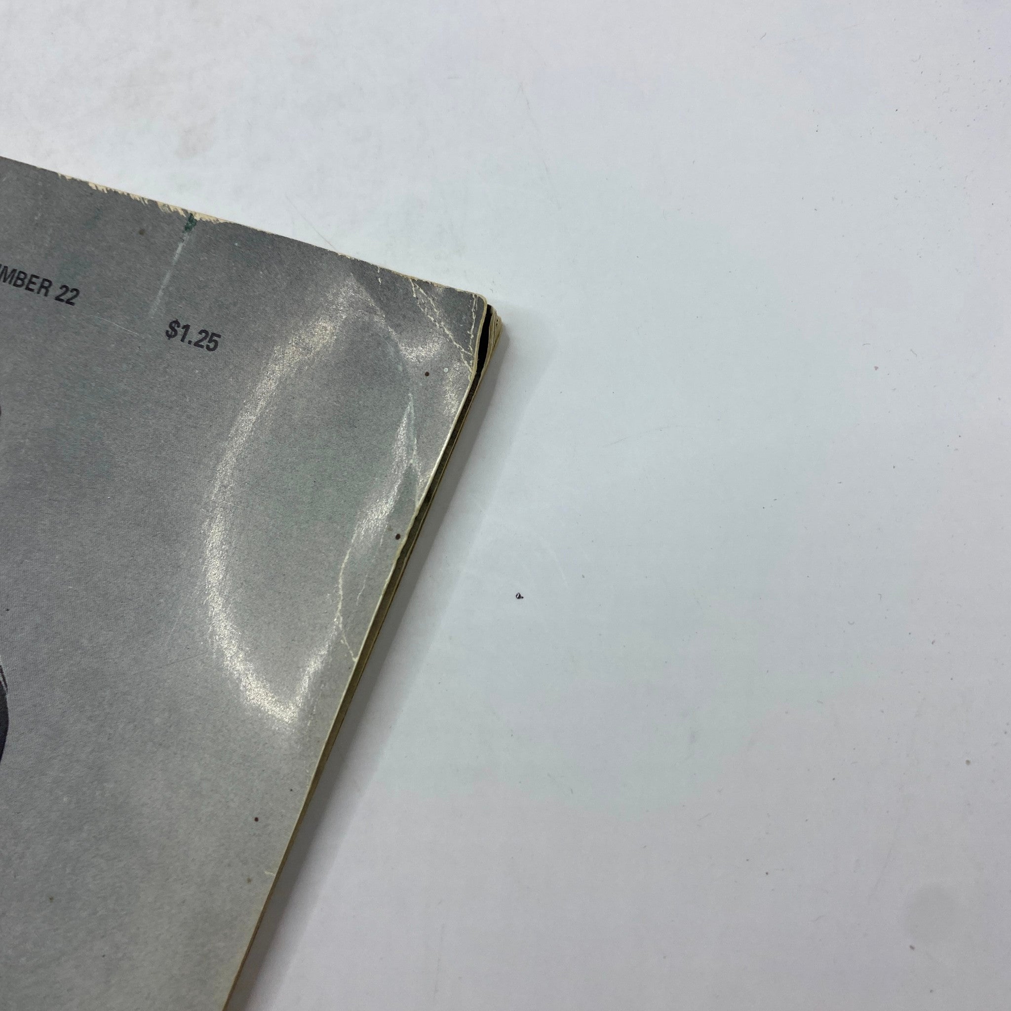 Close-up shot showing the corner of VTG Screen Facts Magazine 1970 No. 22, highlighting its vintage condition with minor wear.