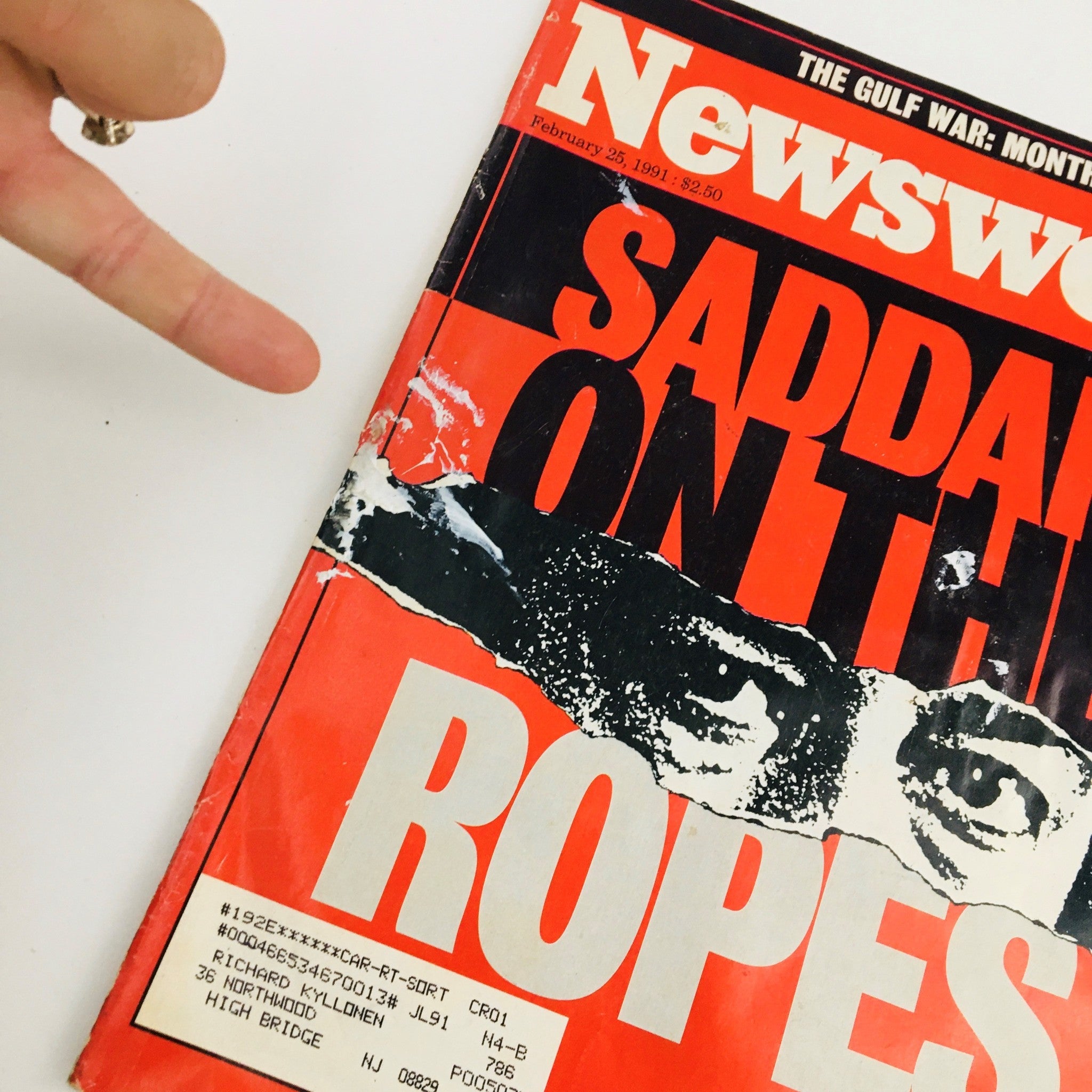 Newsweek Magazine February 25 1991 Saddam Hussein On The Ropes & The Gulf War