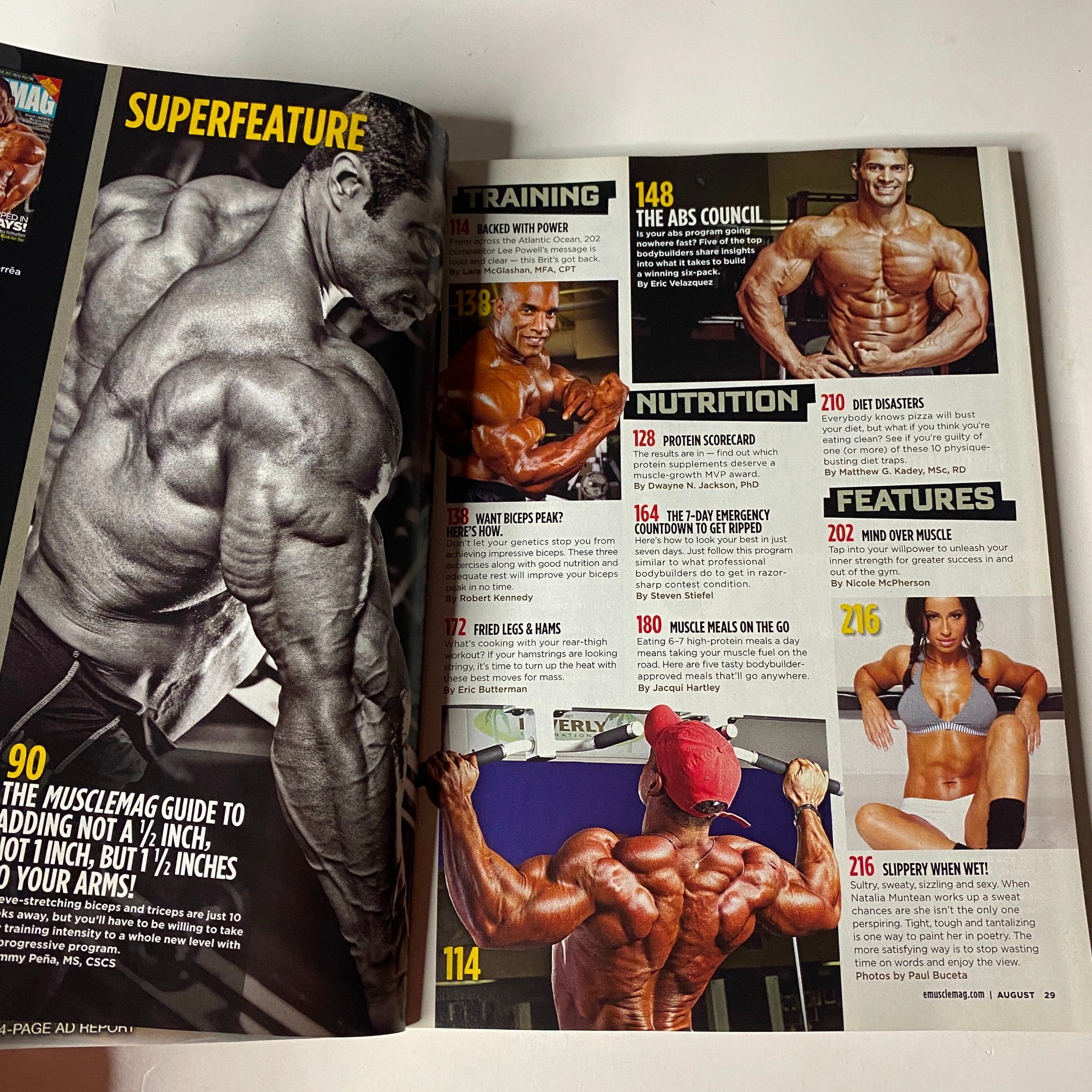 MuscleMag International Magazine August 2010 #339 featuring a Superfeature segment on training and nutrition strategies with IFBB Pro Eduardo Correa.