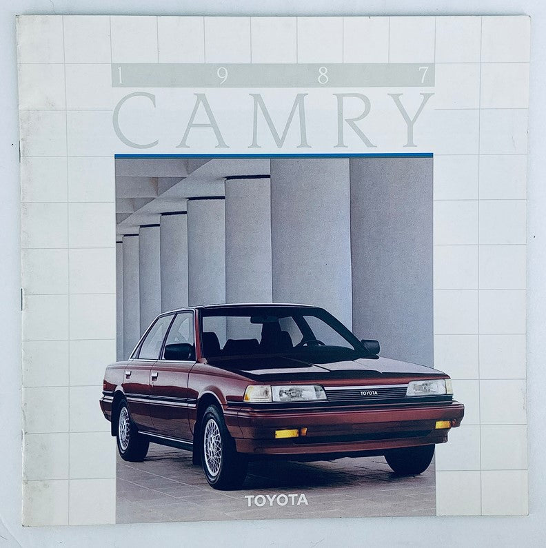 1987 Toyota Camry Dealer Showroom Sales Brochure Guide Catalog