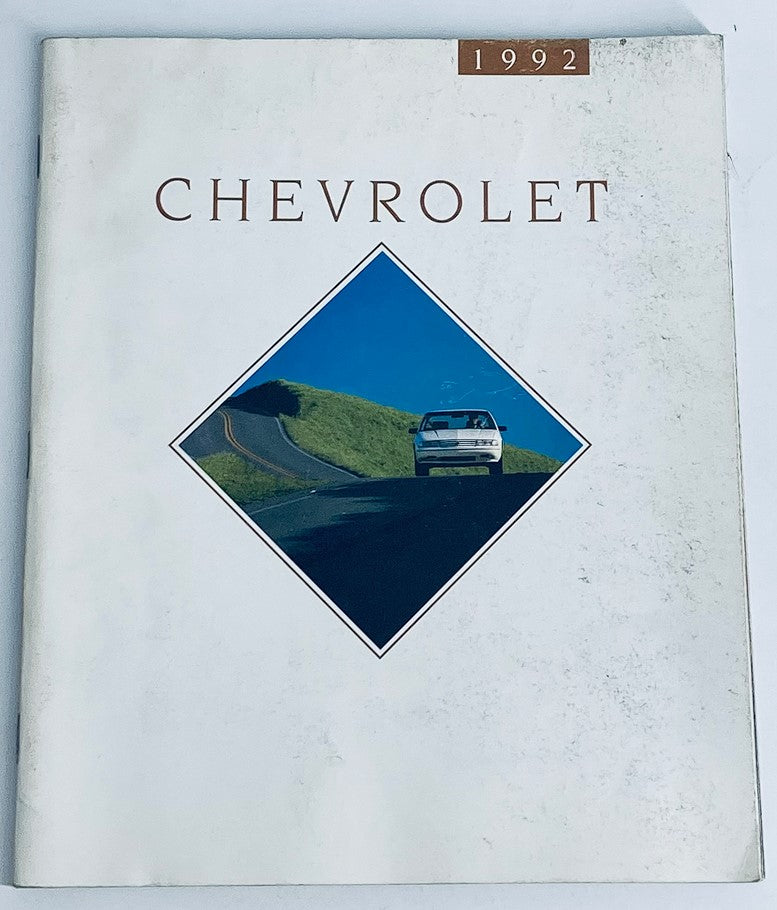 1992 Chevrolet Full Lineup Dealer Showroom Sales Brochure Guide Catalog