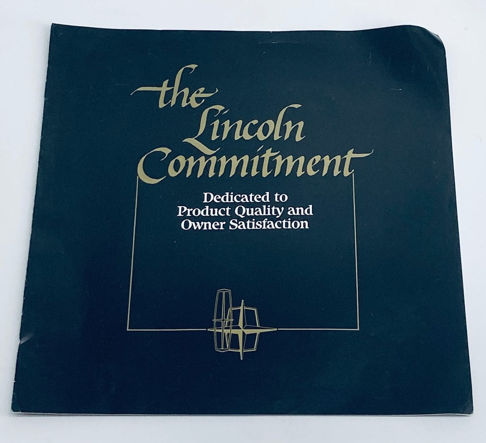 1982 Lincoln Commitment Dealer Showroom Sales Brochure Catalog