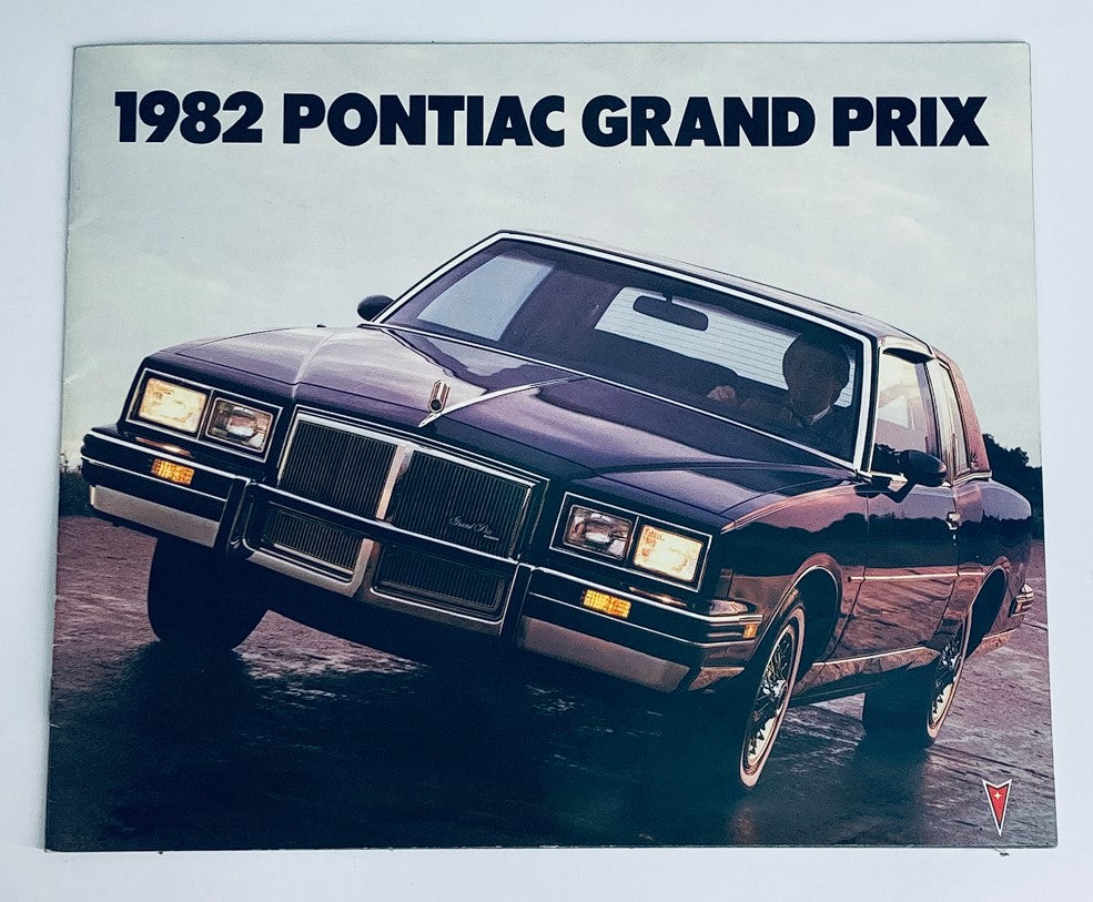 1982 Pontiac Grand Prix Dealer Showroom Sales Brochure Guide Catalog