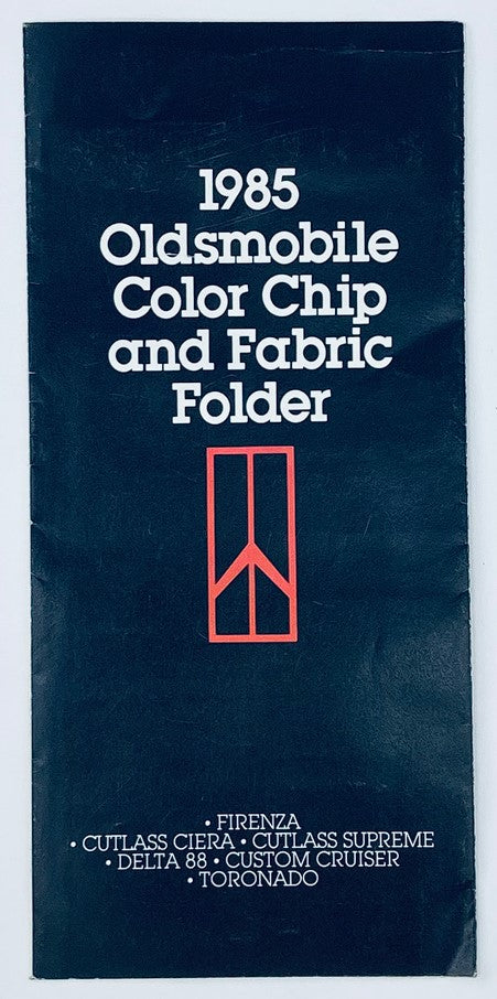 1985 Oldsmobile Color Chip & Fabric Folder Dealer Brochure Guide Catalog