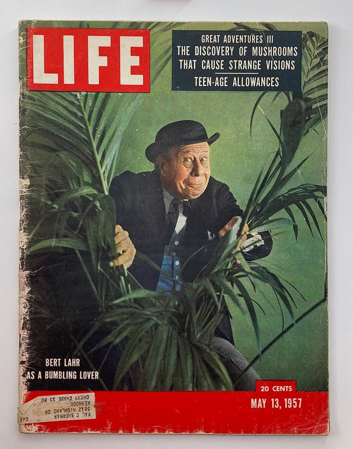 RES* VTG Life Magazine May 13 1957 Bert Lahr as a Bumbling Lover Broadway