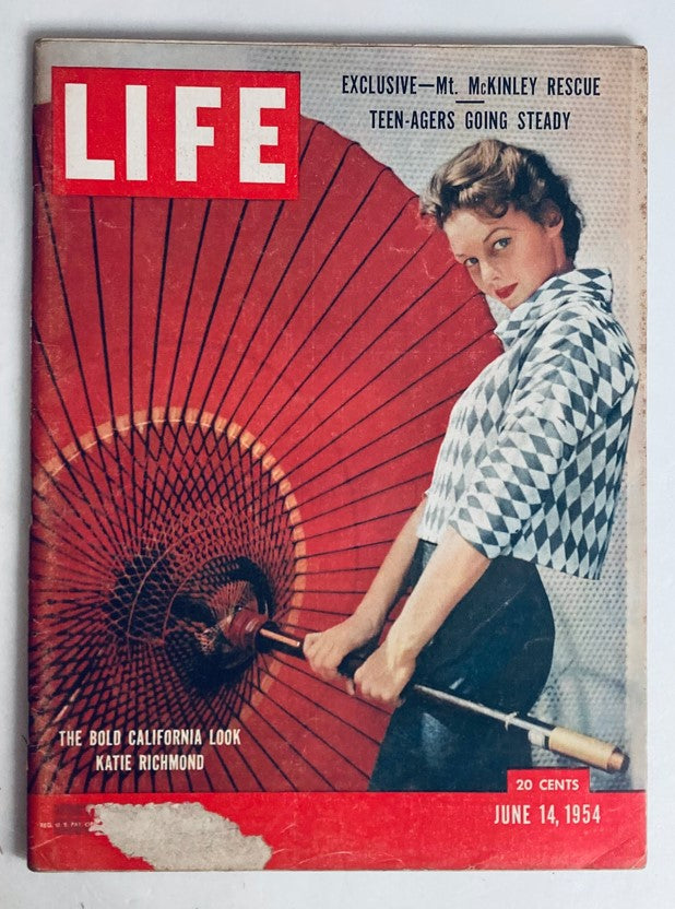 RES* VTG Life Magazine June 14 1954 Vol 36 No. 24 Katie Richmond and Pius XII