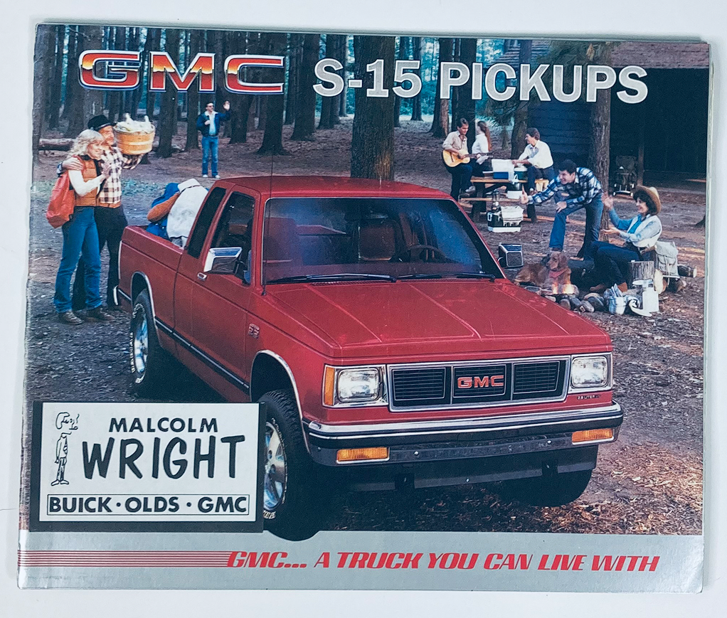 1985 GMC S-15 Pickups Dealer Showroom Sales Brochure Guide Catalog